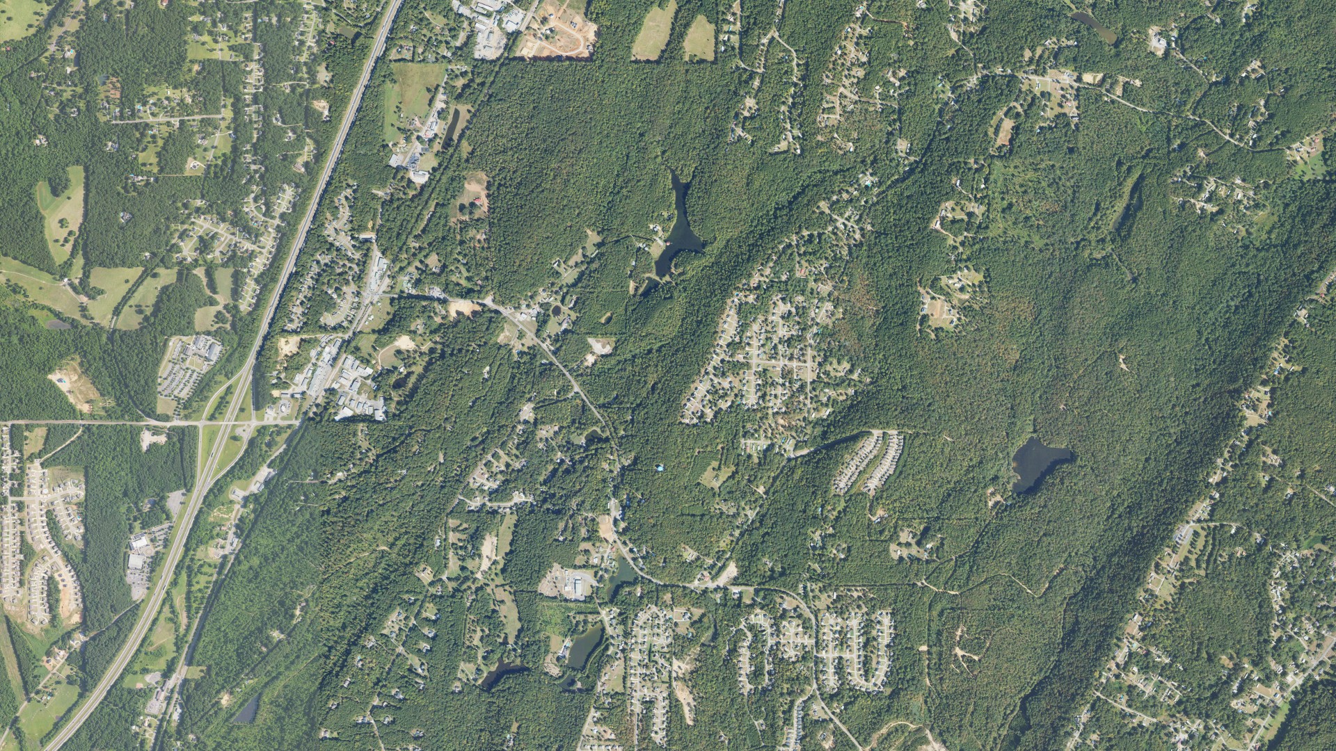 Natural-color aerial photograph of land around Argo, Alabama