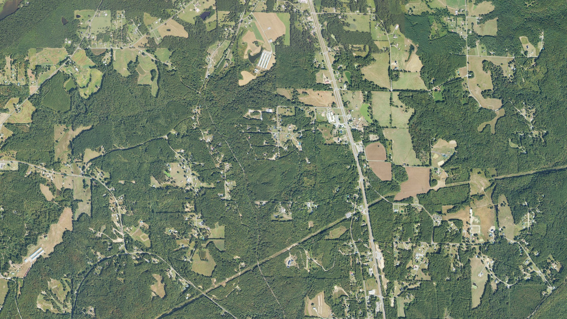 Natural-color aerial photograph of land around Carlisle-Rockledge, Alabama