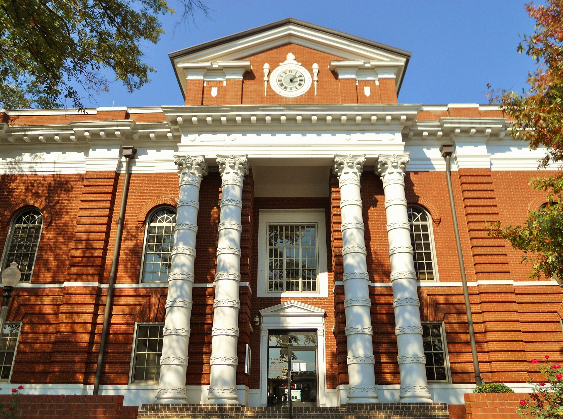 This is a photograph of the Talladega County Courthouse located in Talladega County, Alabama.