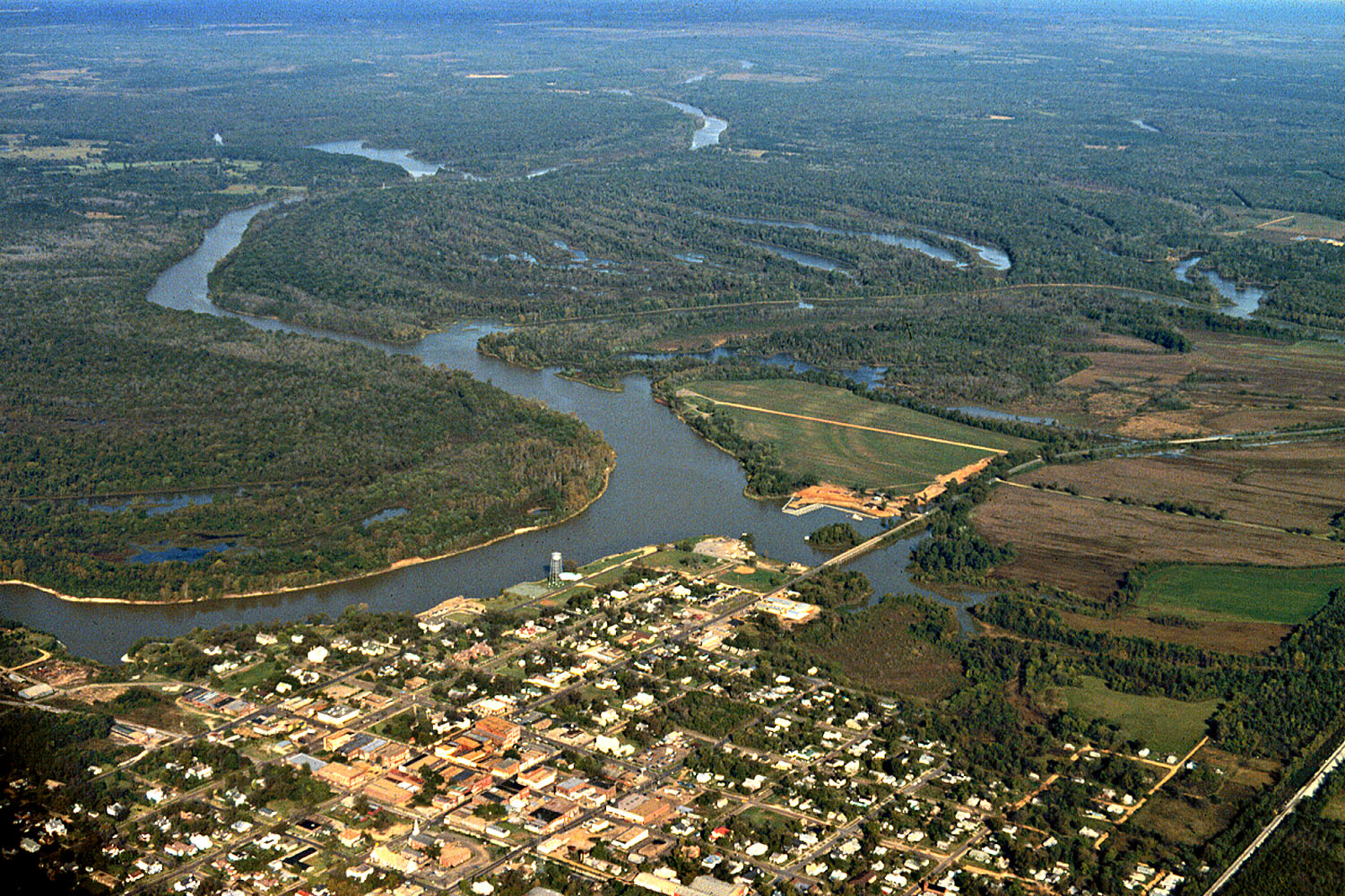 Aerial view of Demopolis, Alabama, USA.