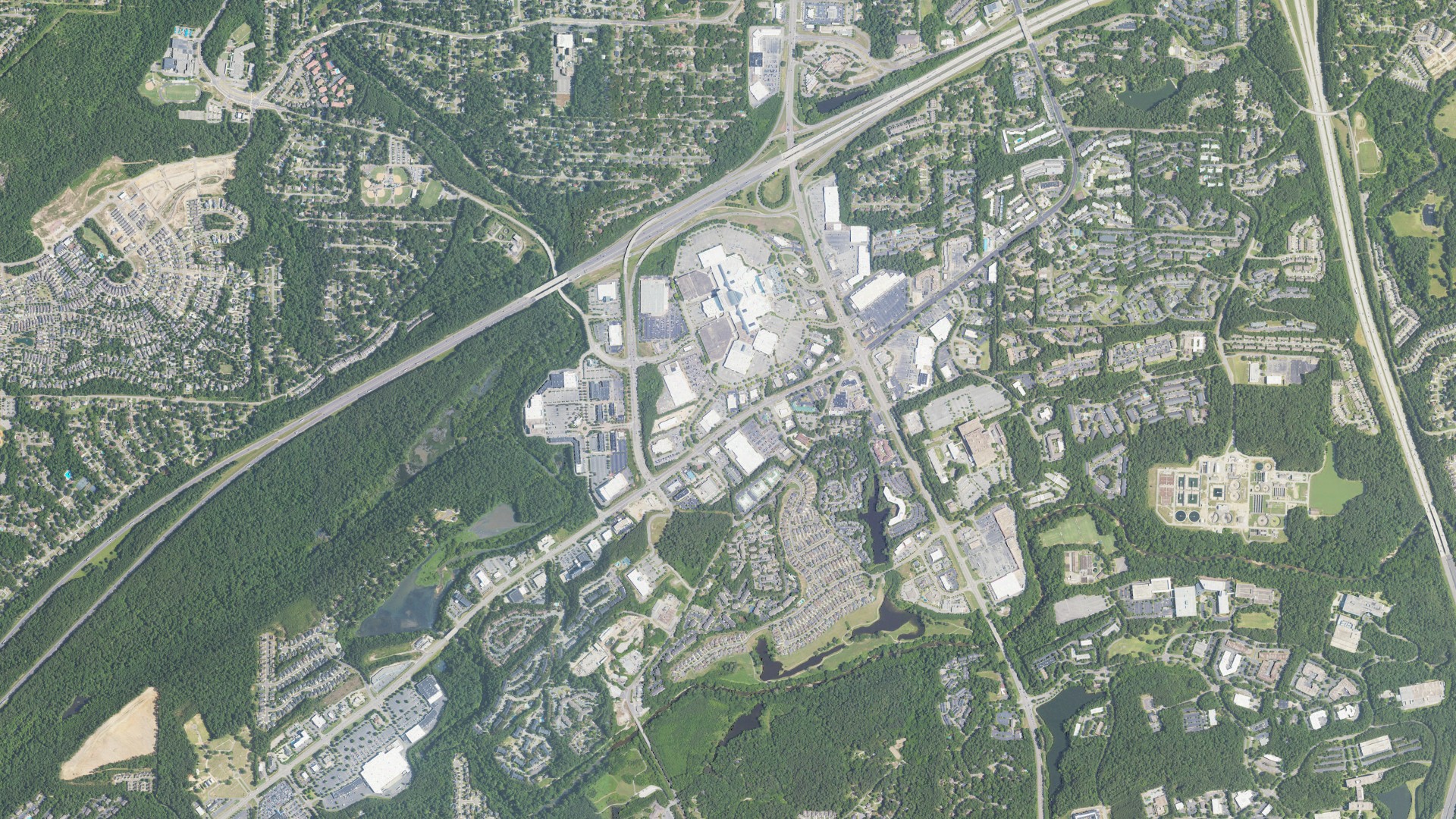 Natural-color aerial photograph of land around Hoover, Alabama