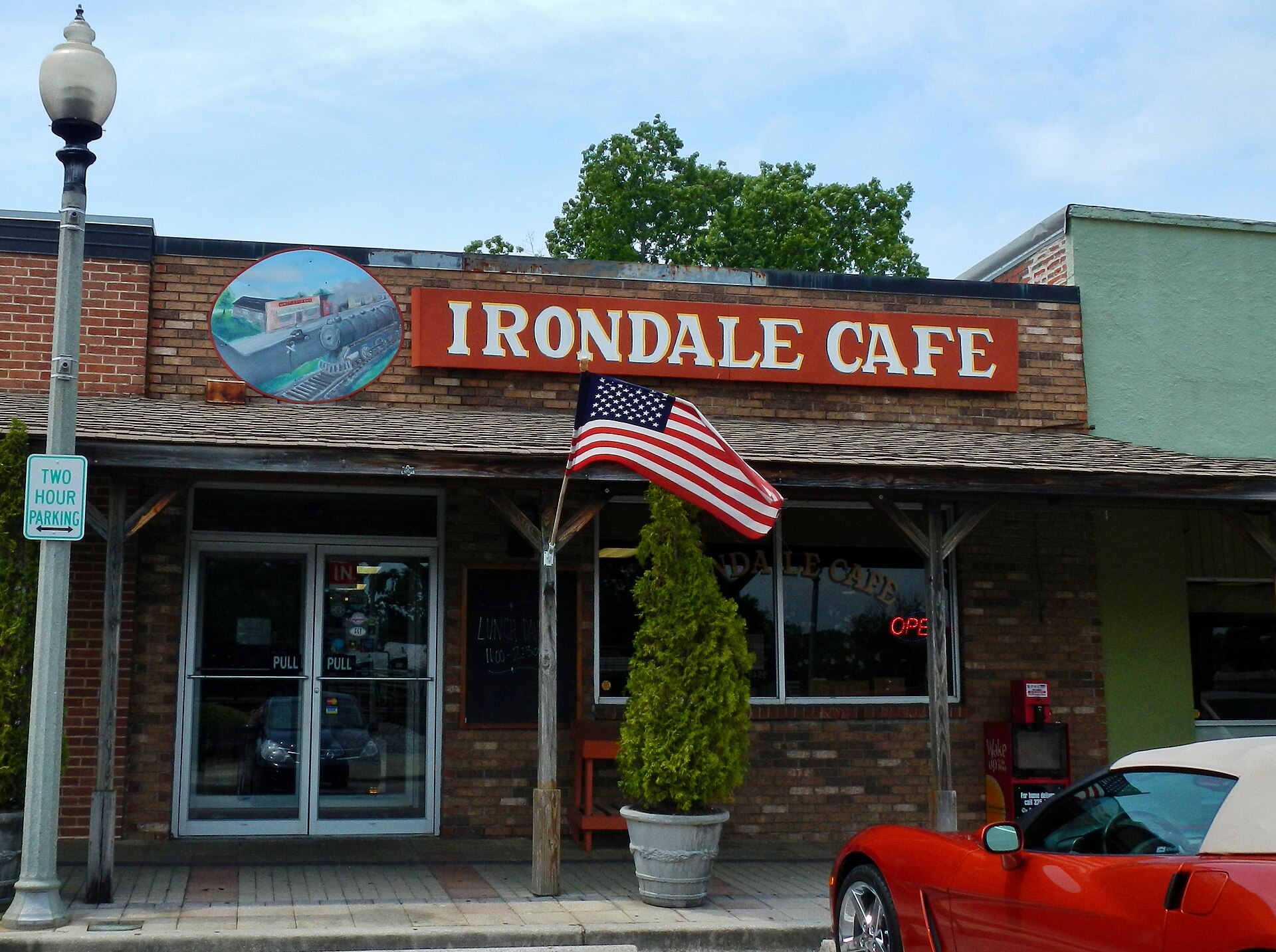 This is a photograph of the Irondale Cafe in Irondale, Alabama (just outside Birmingham).