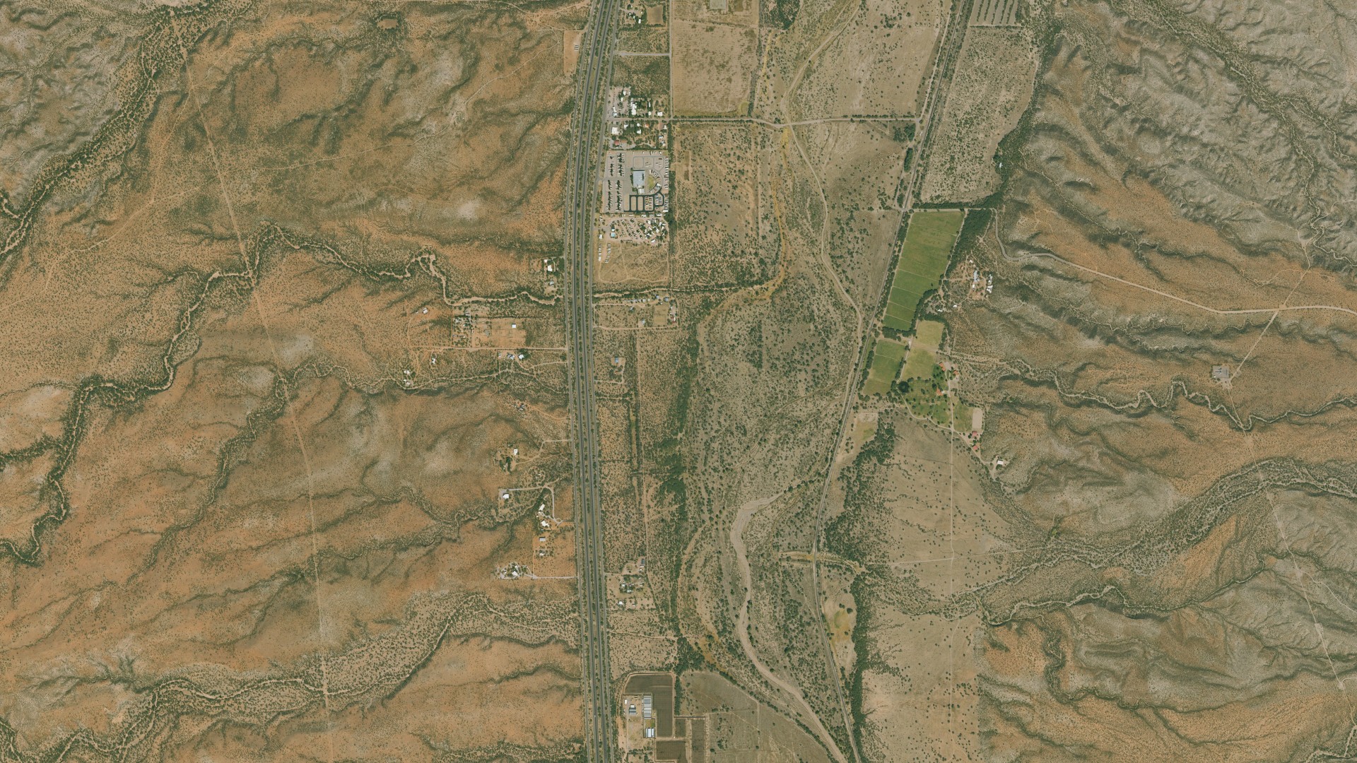 Natural-color aerial photograph of land around Amado, Arizona