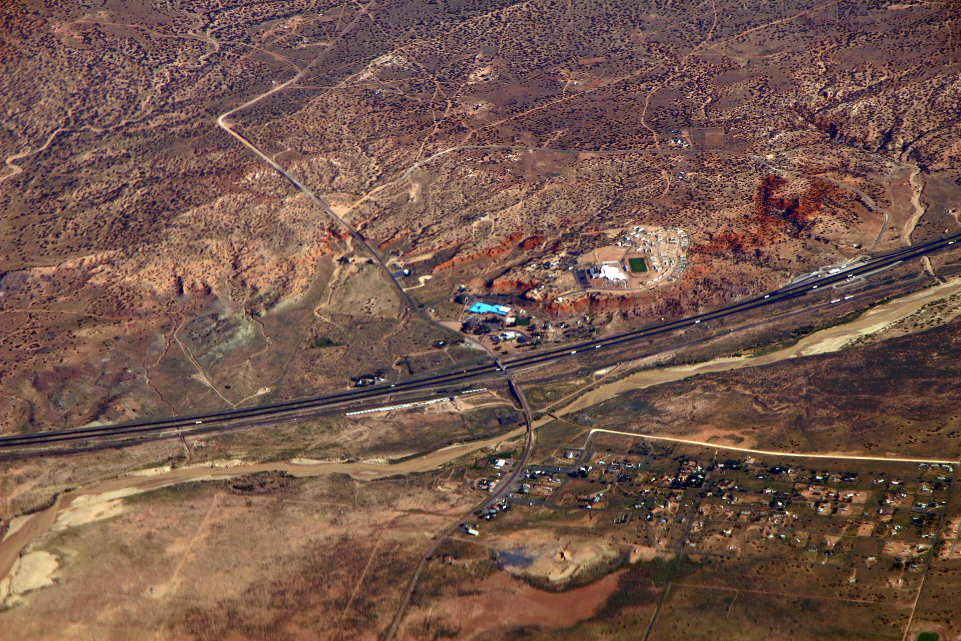 An aerial view of Sanders, Arizona, USA. Uploaded on August 16, 2007 by the Author: dsearls Source: https://www.flickr.com/photos/docsearls/1145293735/