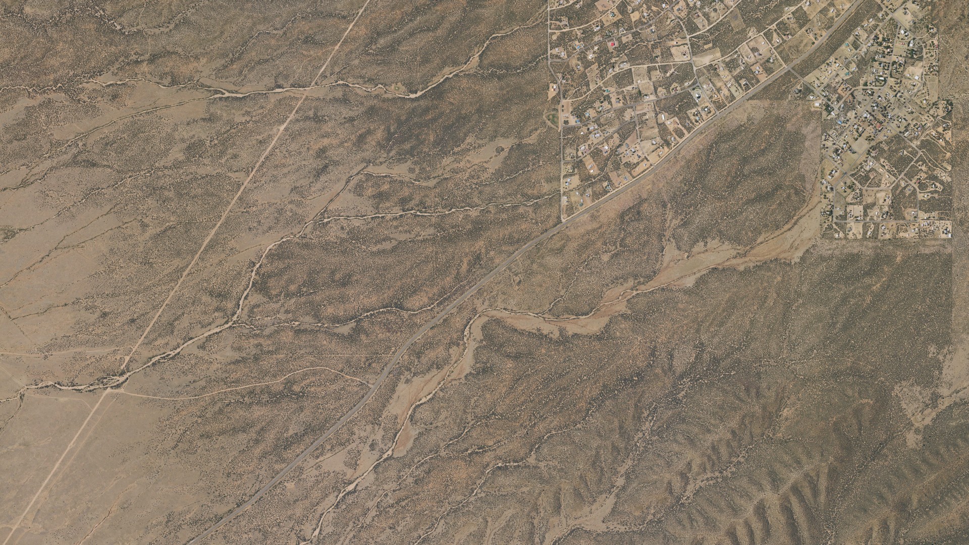 Natural-color aerial photograph of land around Wilhoit, Arizona