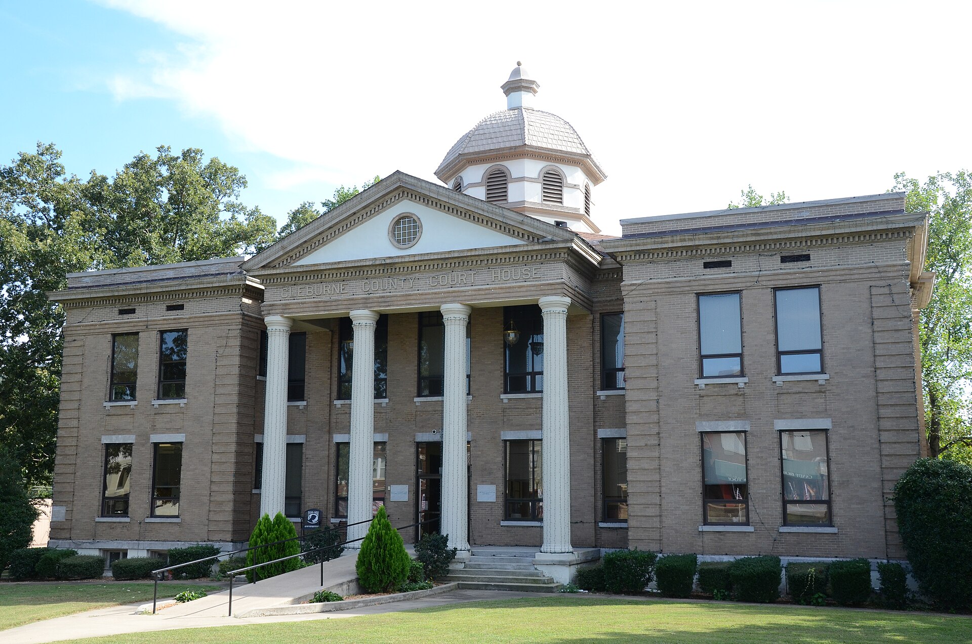 Cleburne County Courthouse — Arkansas