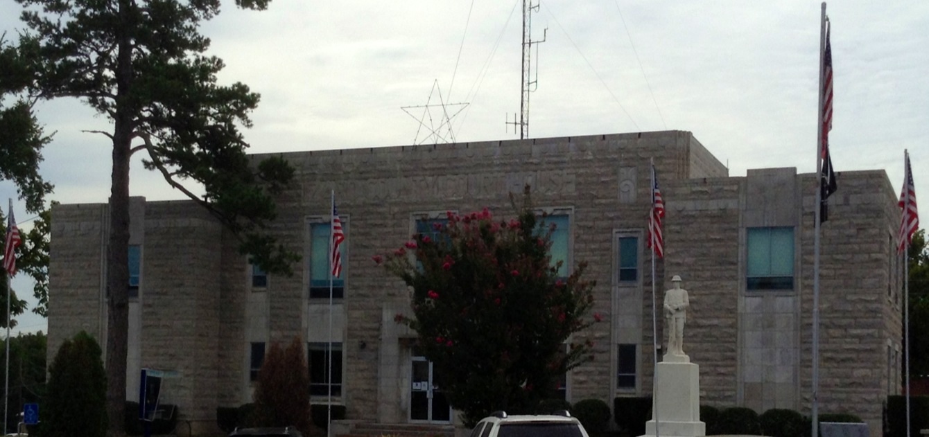 Izard County Courthouse, Highway 69 on Courthouse Square Melbourne — Arkansas