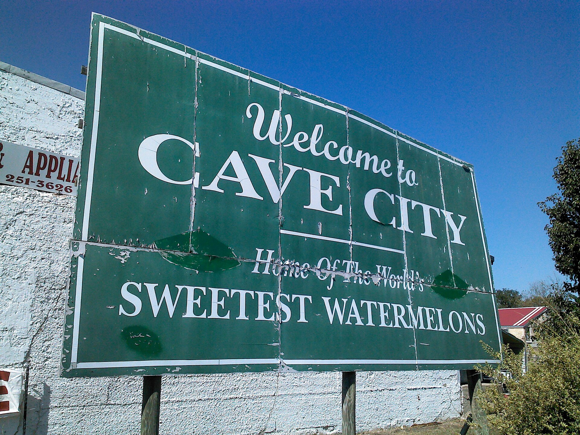 This is the old sign seen entering Cave City, Arkansas, from the south on Rte. 167. It has now been replaced with a brand new version, and is lit up at night.