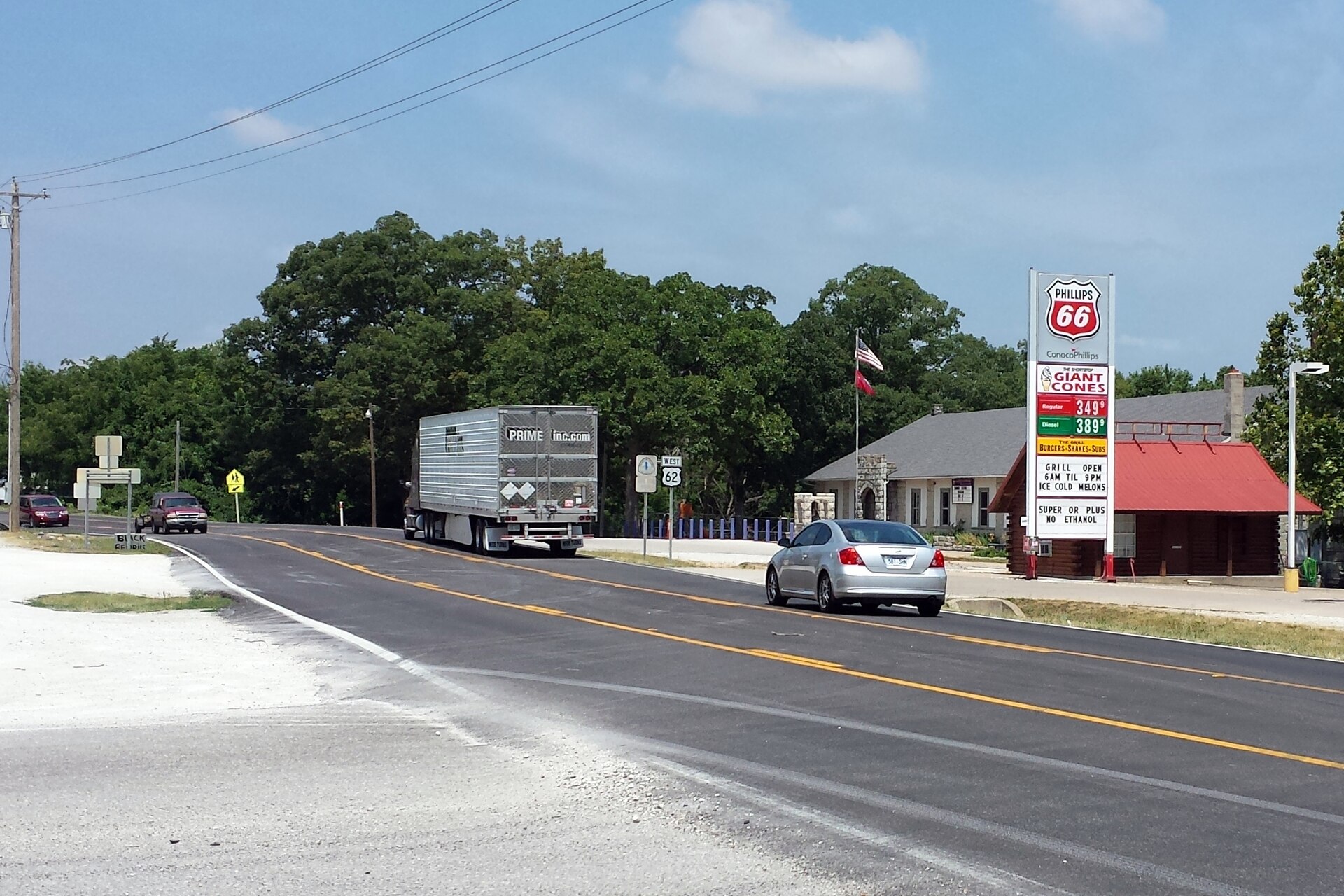 US 62 runs west in Garfield, AR — Arkansas