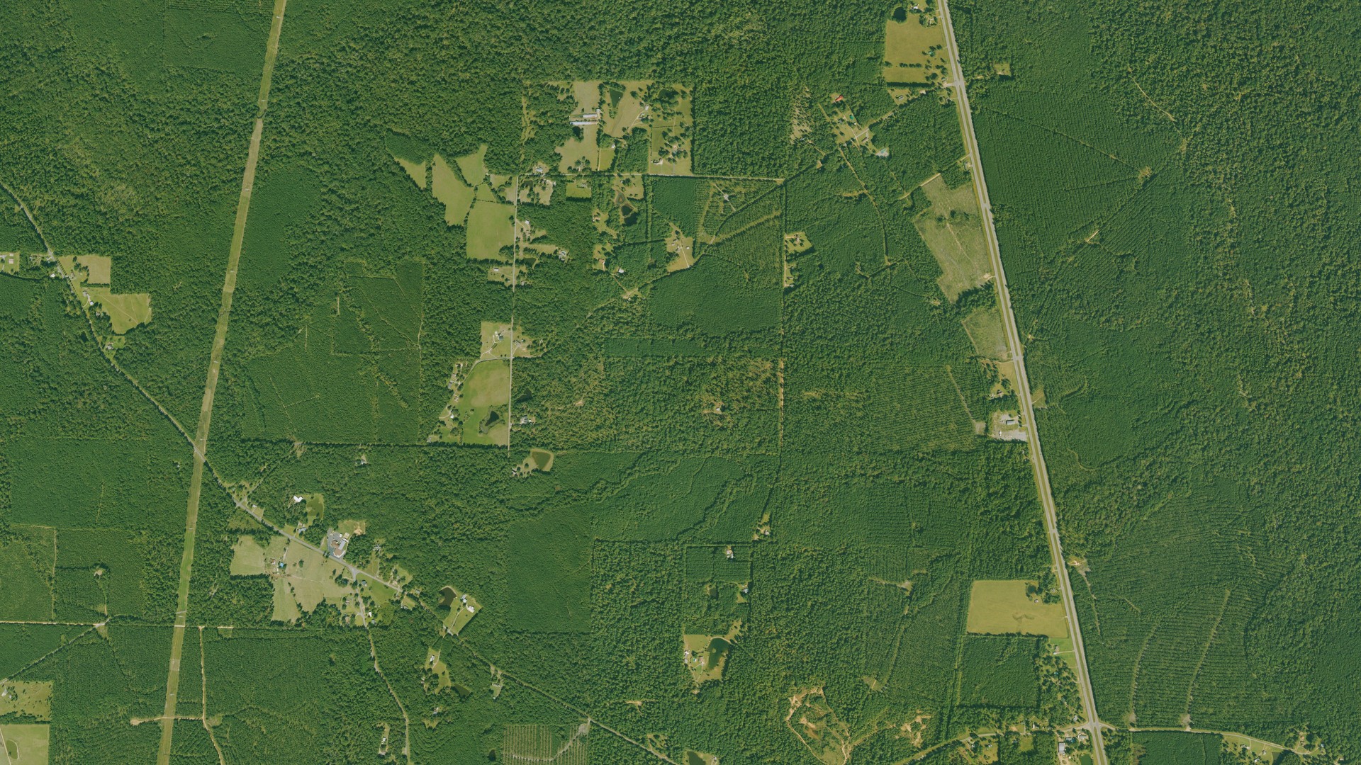 Natural-color aerial photograph of land around Ivan, Arkansas