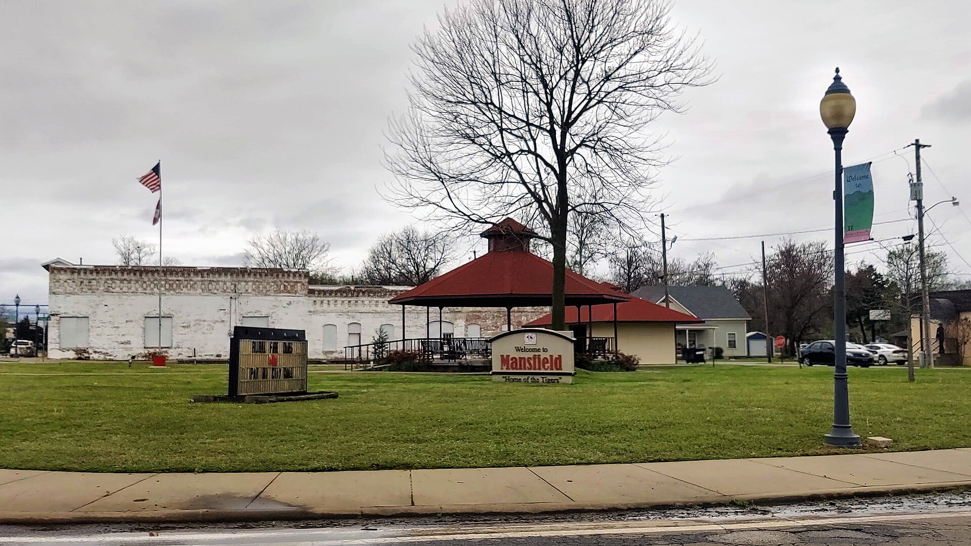 Park and gazebo in downtown Mansfield, AR — Arkansas