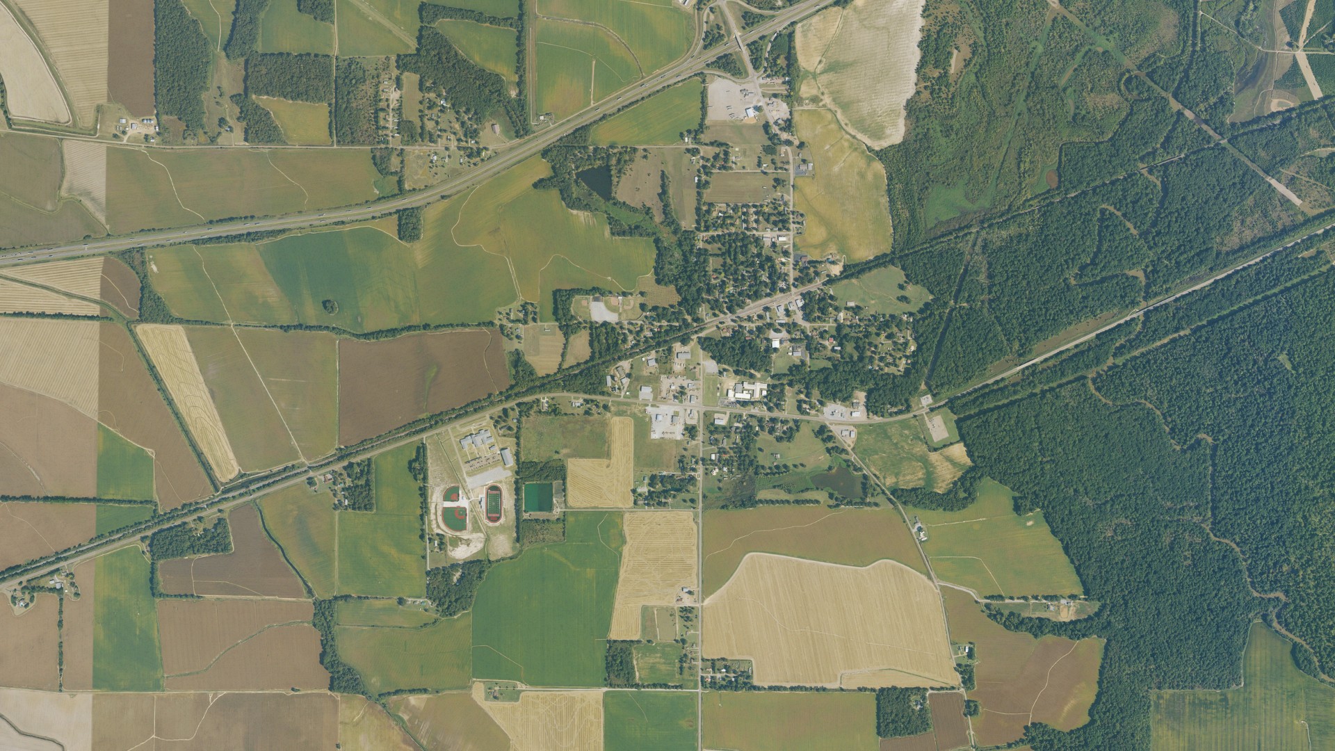 Natural-color aerial photograph of land around Palestine, Arkansas