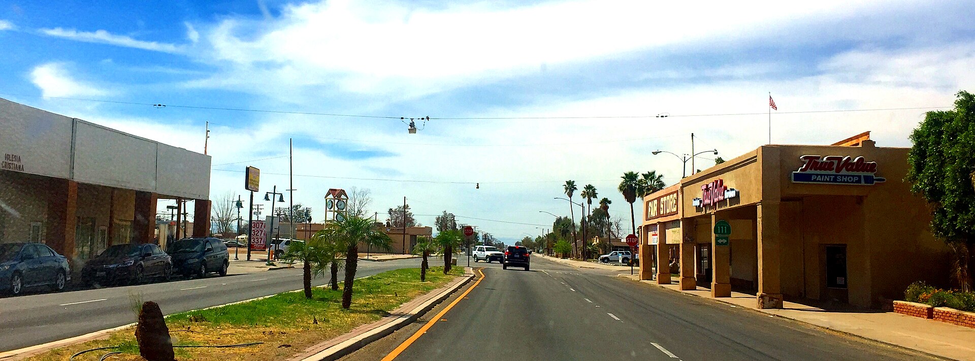 Downtown Calipatria, California at East Main Street (CA SR 115) and North Sorensen Avenue (CA SR 111).
