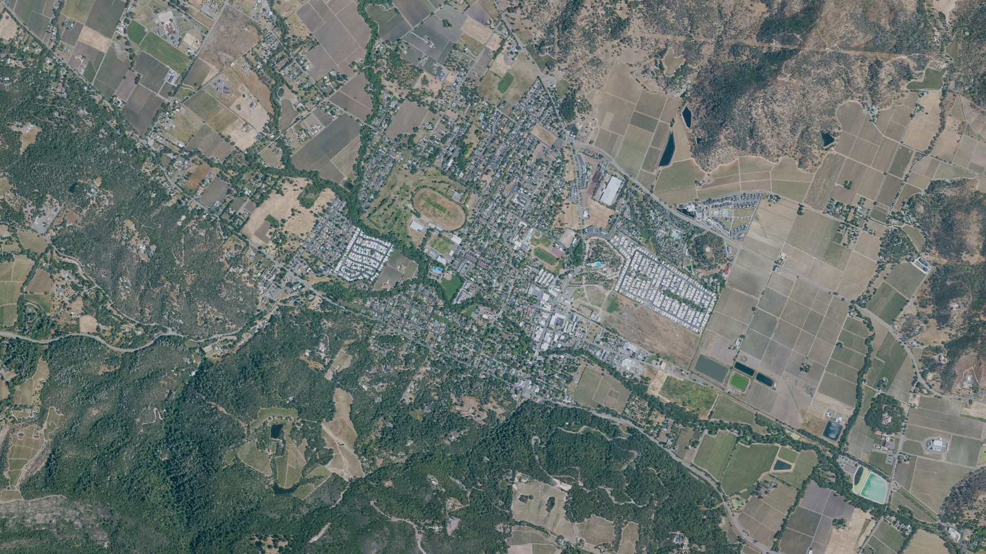 Natural-color aerial photograph of land around Calistoga, California