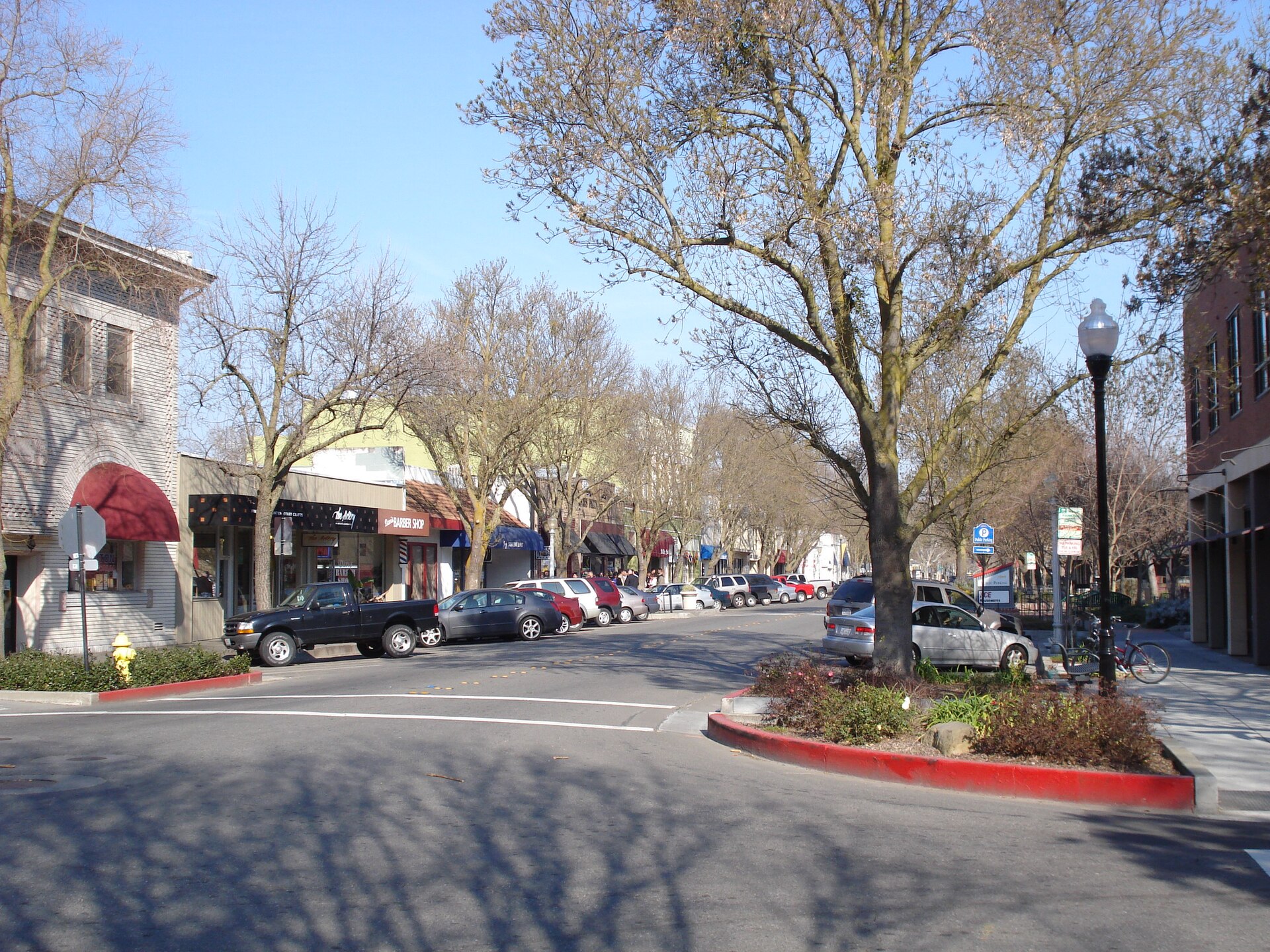 G Street, Davis, 10 AM — California