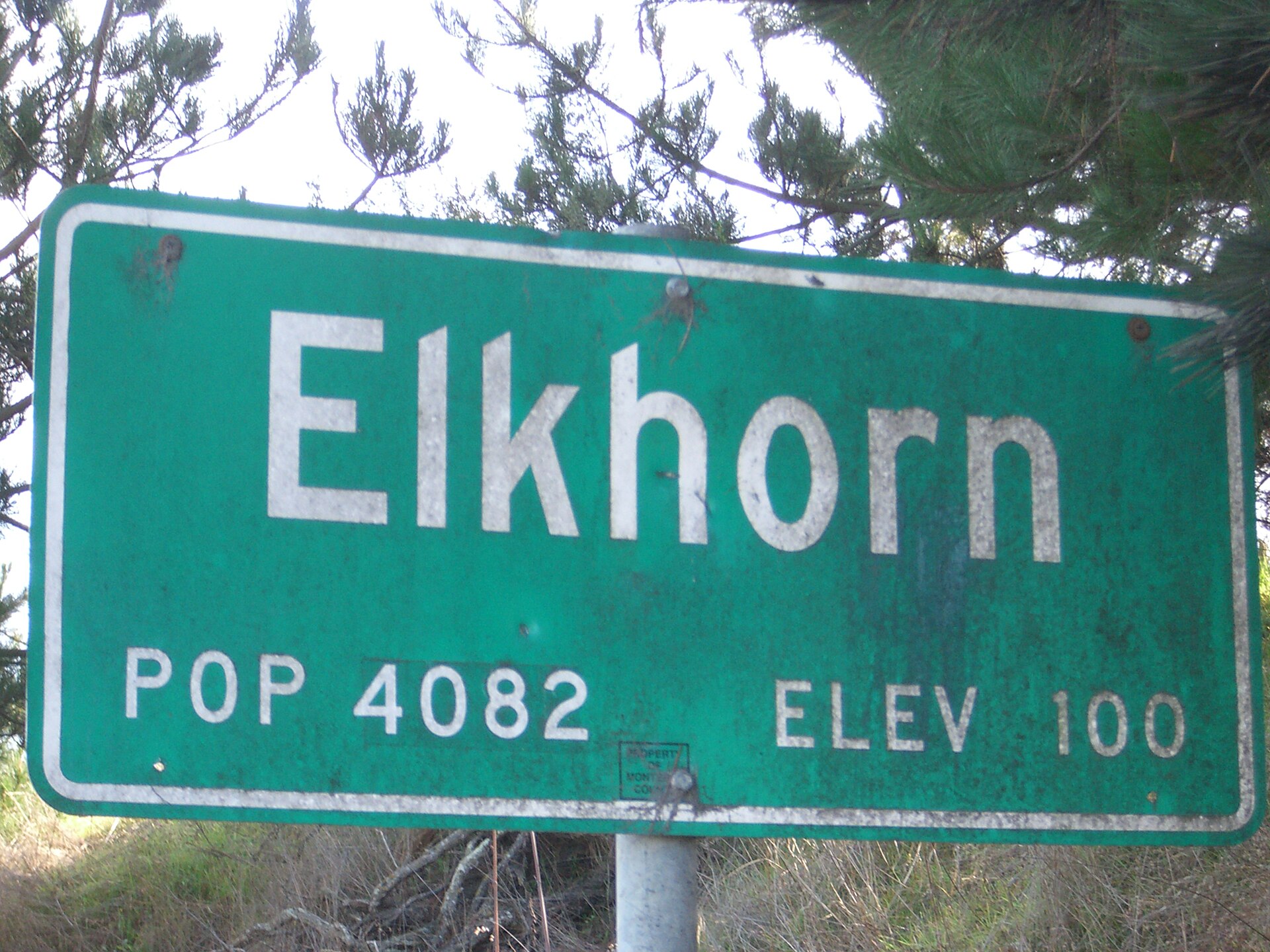 Population sign on Dolan Road.JPG — Elkhorn, California
