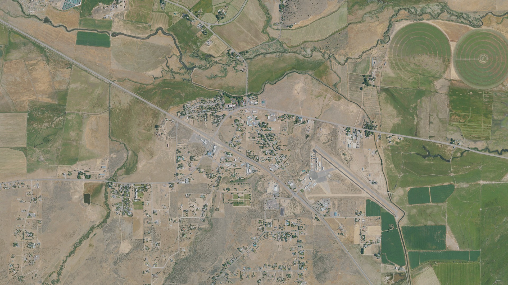 Natural-color aerial photograph of land around Johnstonville, California