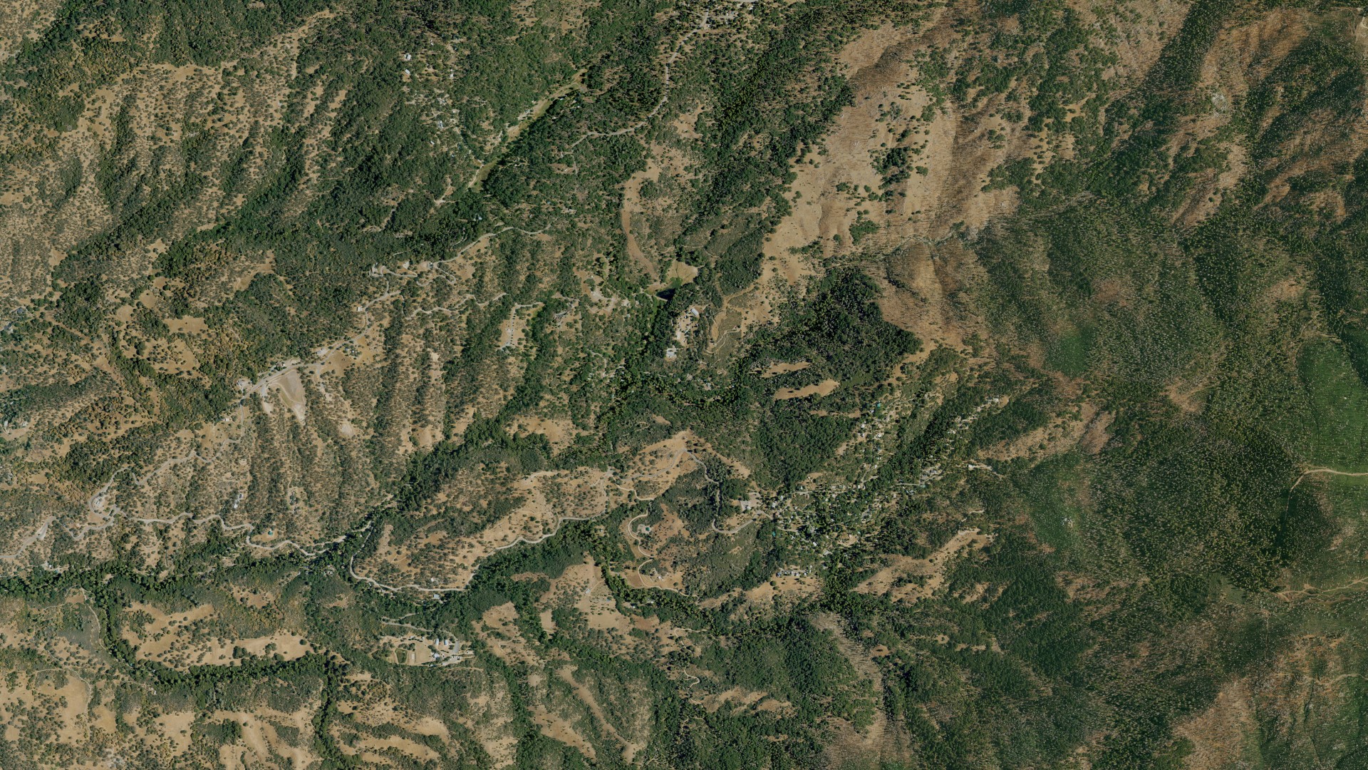 Natural-color aerial photograph of land around Poso Park, California
