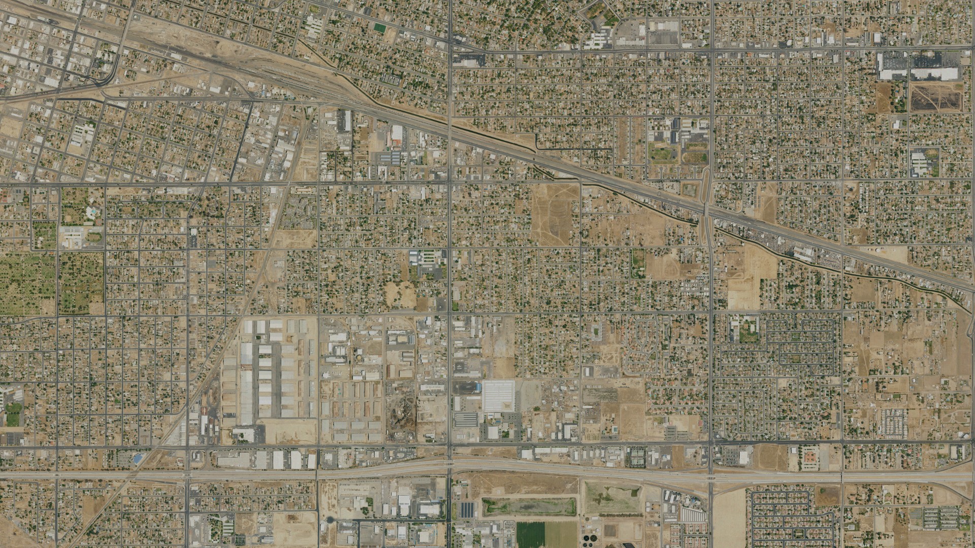Natural-color aerial photograph of land around Potomac Park, California