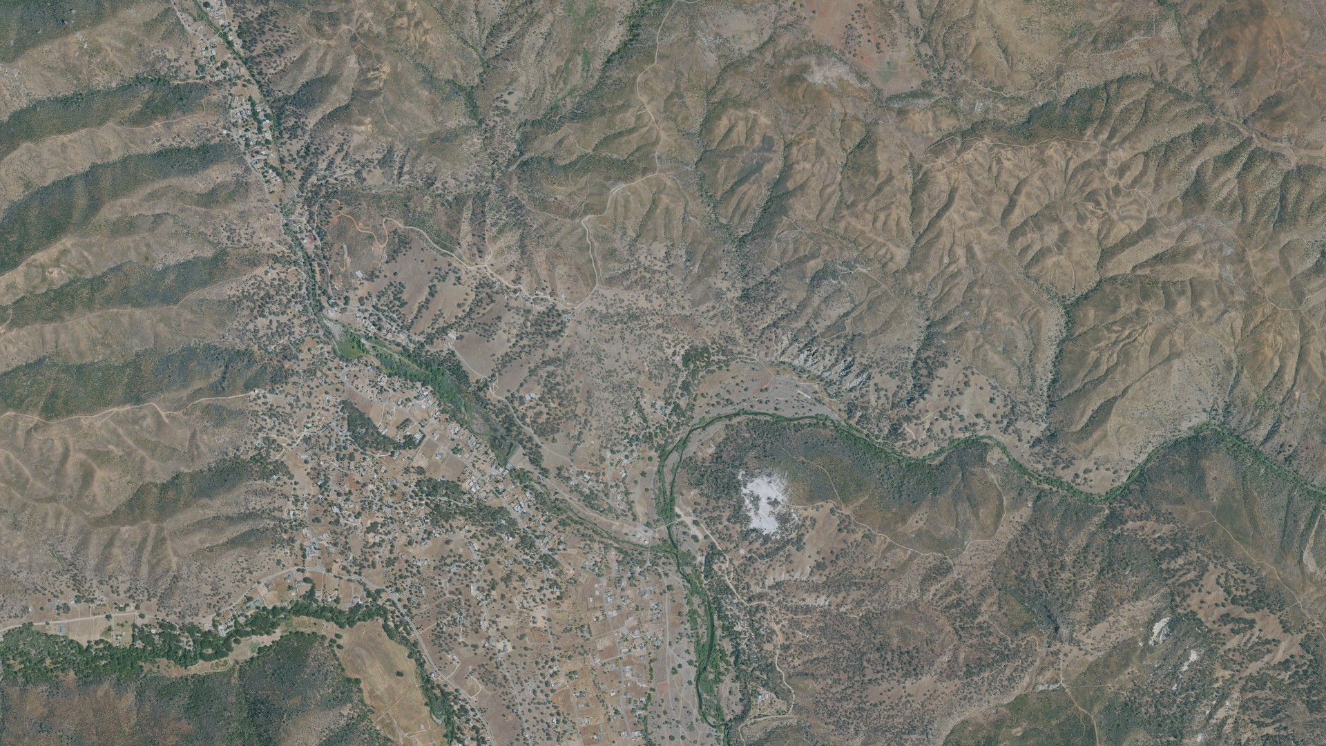 Aerial view of land around Spring Valley, California