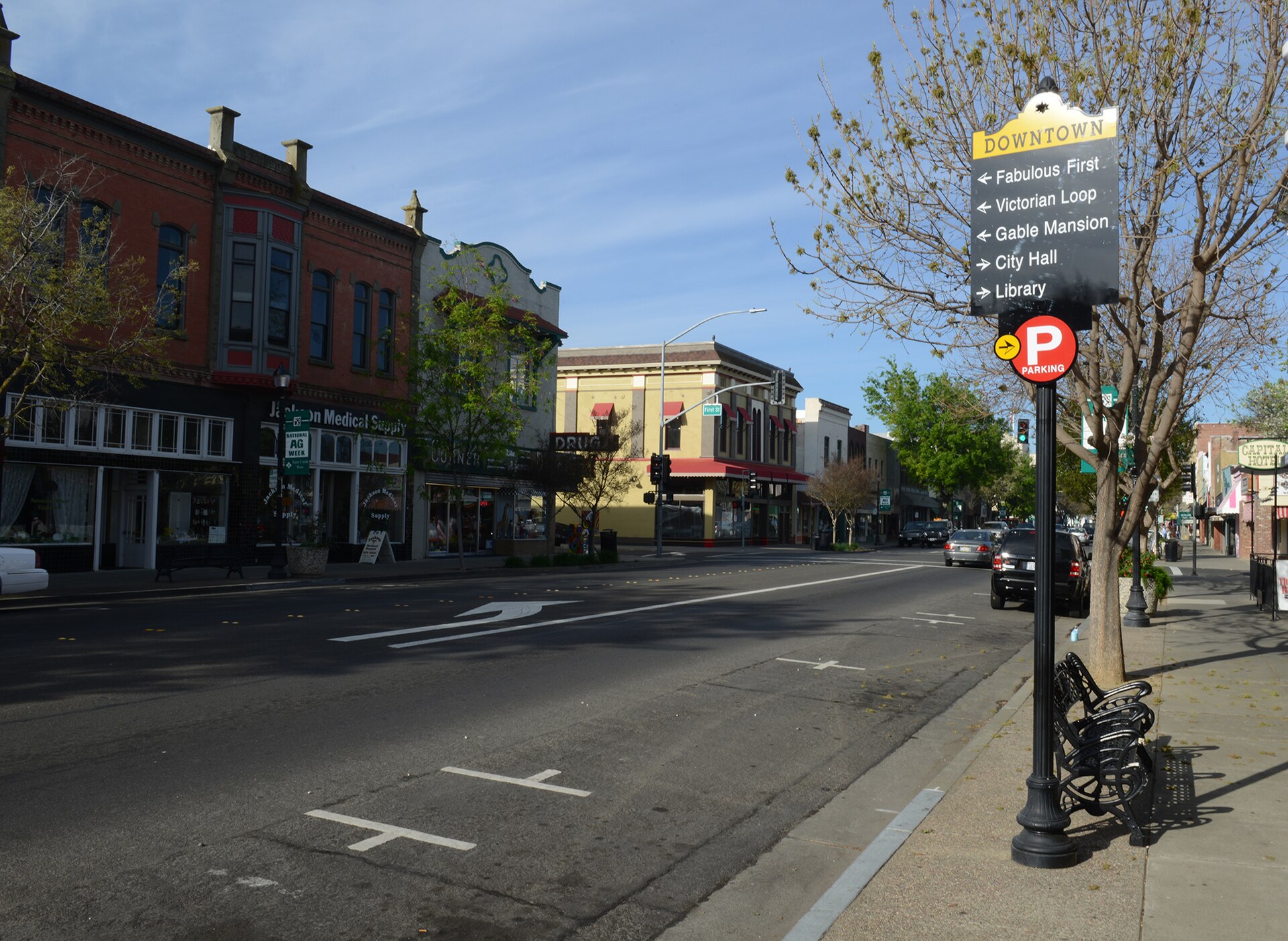 Downtown Main Street Woodland CA First and Main St. — California