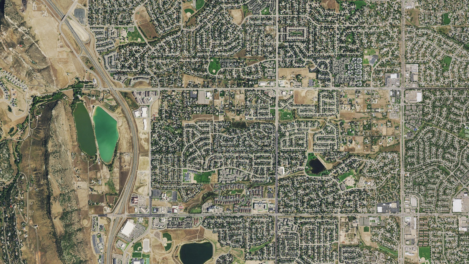 Natural-color aerial photograph of land around Dakota Ridge, Colorado