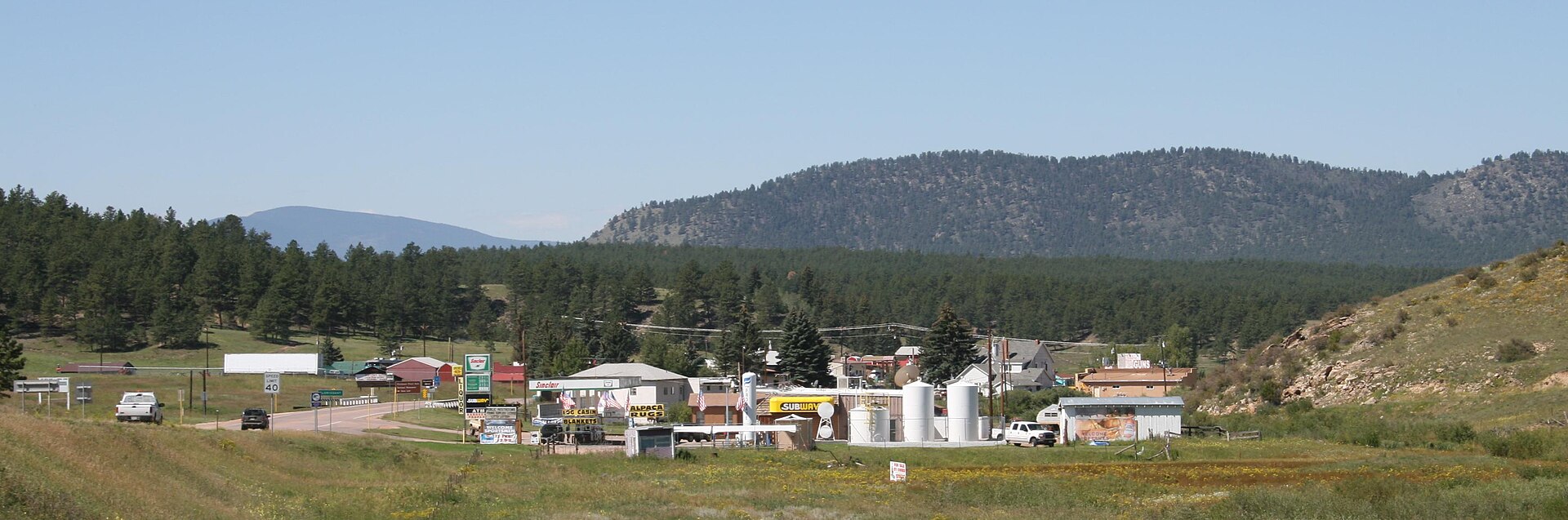 Florissant, CO, USA Panorama of Florissant as seen from the East at the US-24 — Colorado