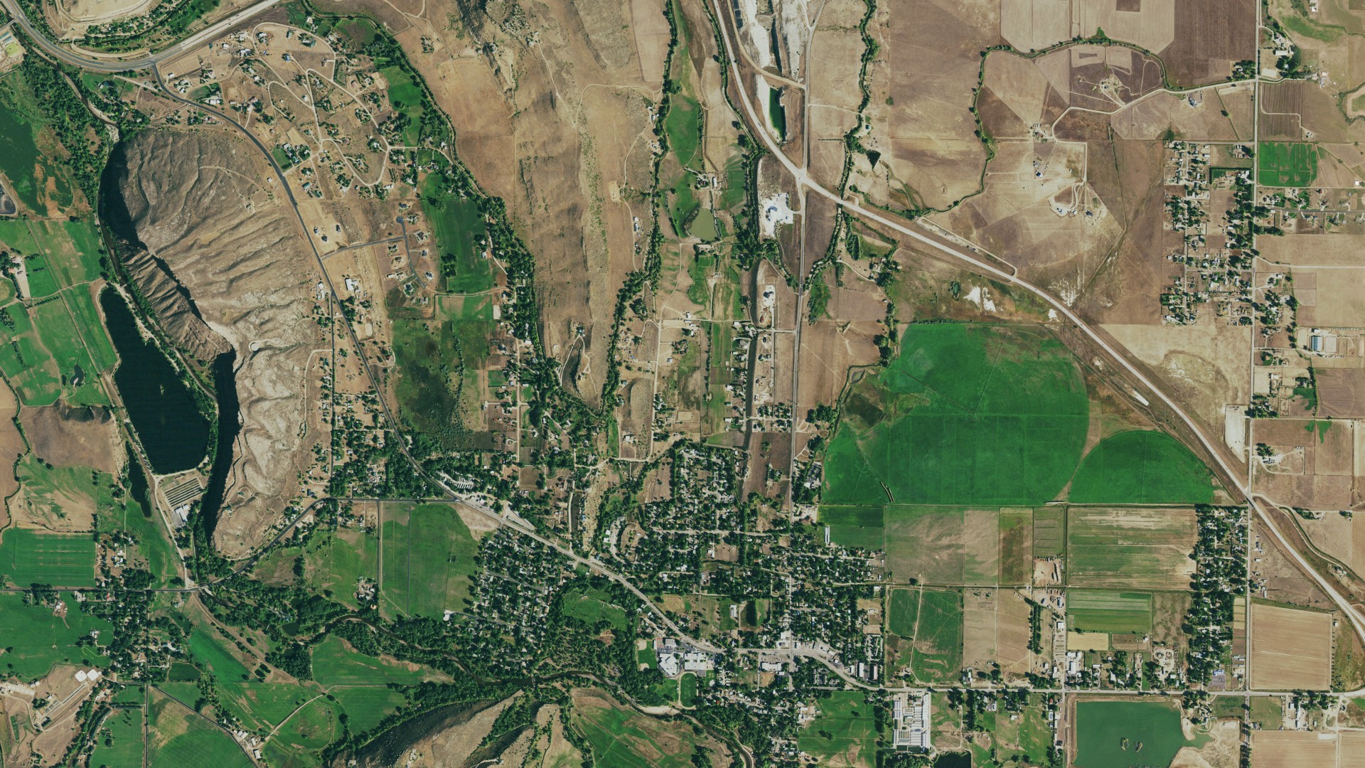 Natural-color aerial photograph of land around Laporte, Colorado