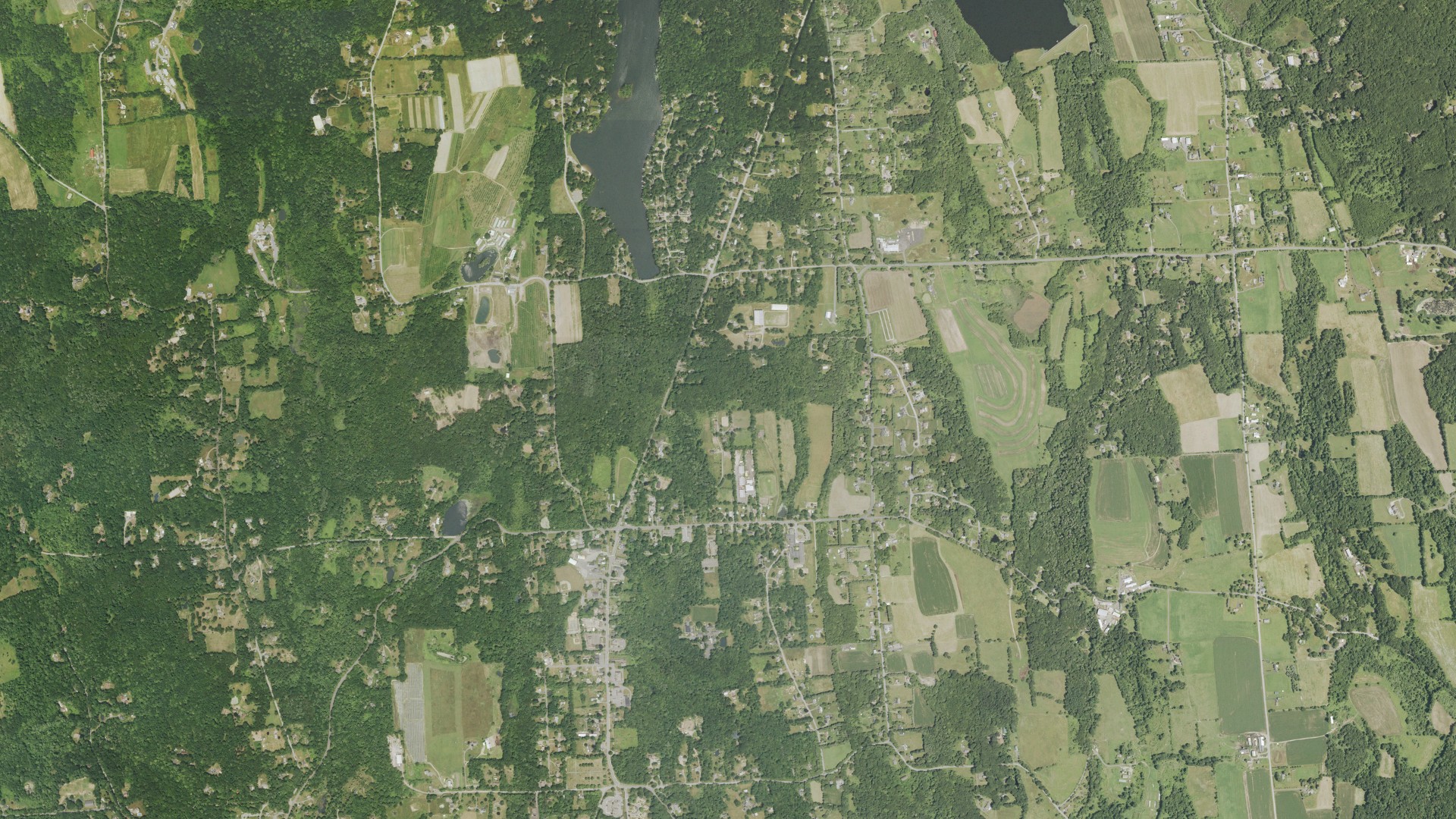 Natural-color aerial photograph of land around Bethlehem Village, Connecticut