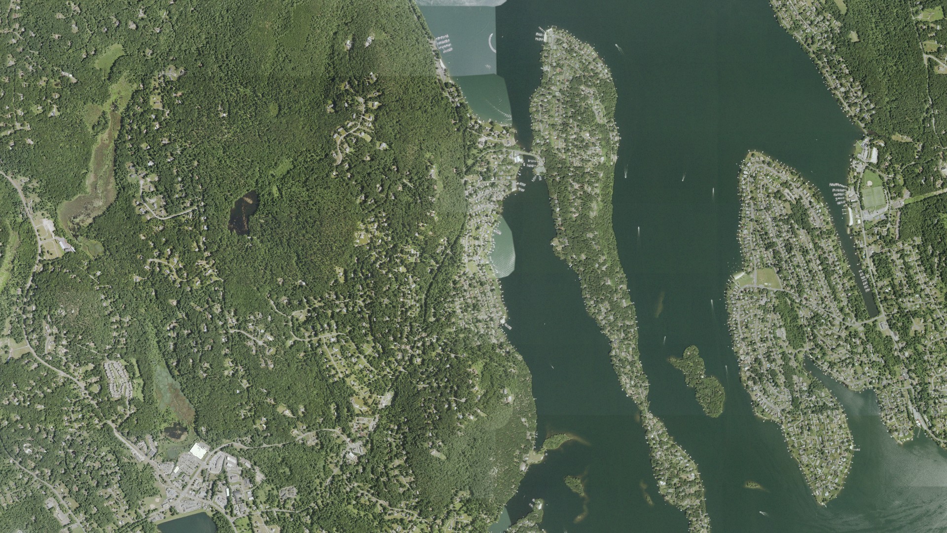 Natural-color aerial photograph of land around Candlewood Knolls, Connecticut