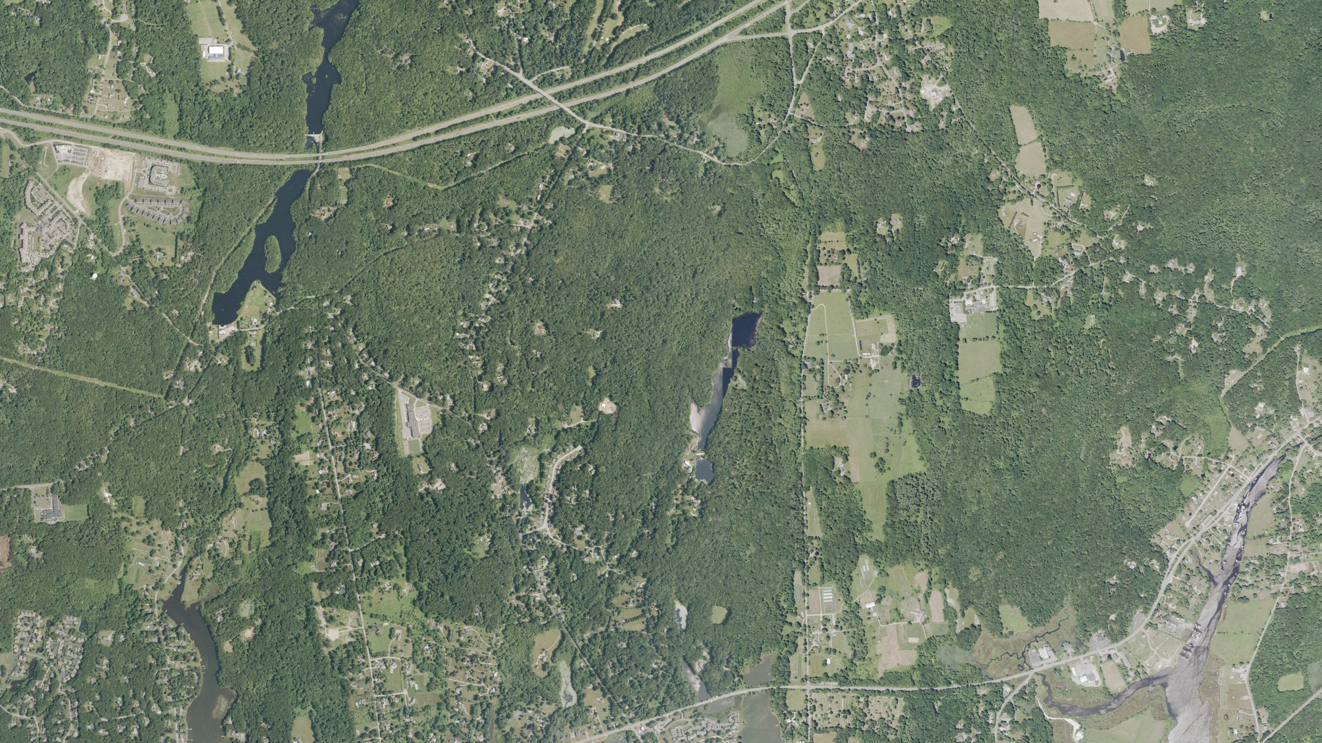 Natural-color aerial photograph of land around Stonington, Connecticut