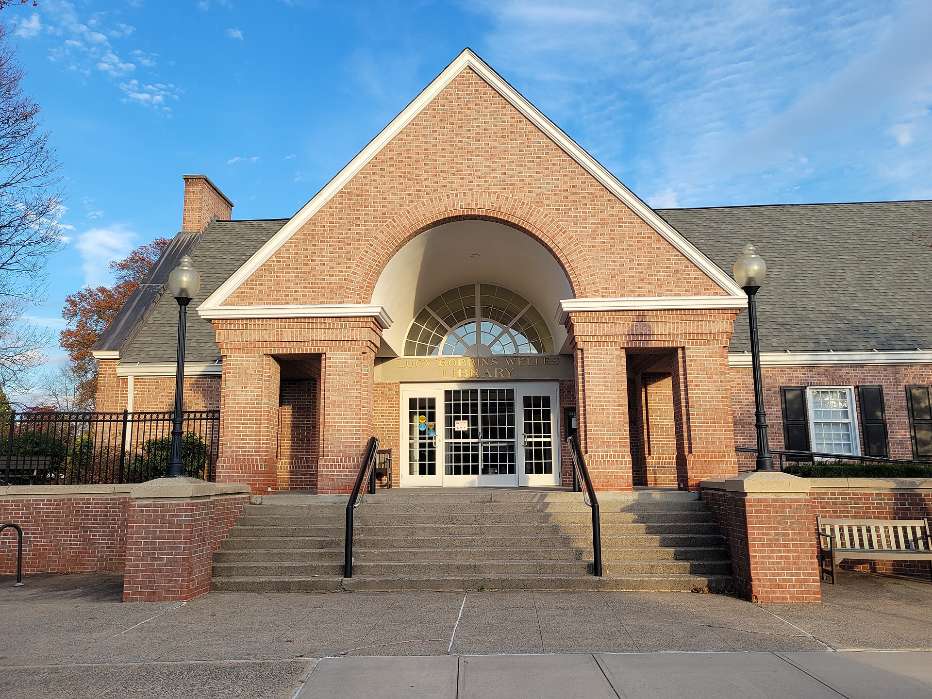 Lucy Robbins Welles Library, Newington Connecticut