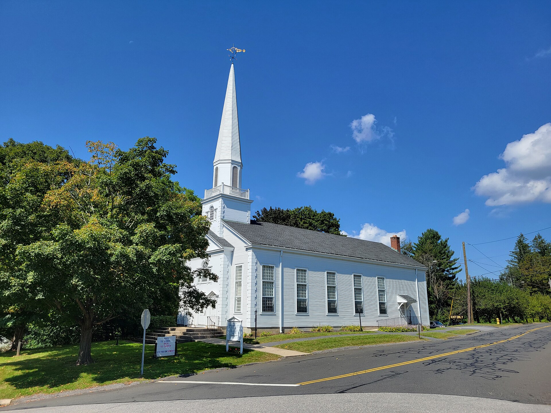 Harwinton Congregational Church, Harwinton Connecticut — Northwest Harwinton, Connecticut