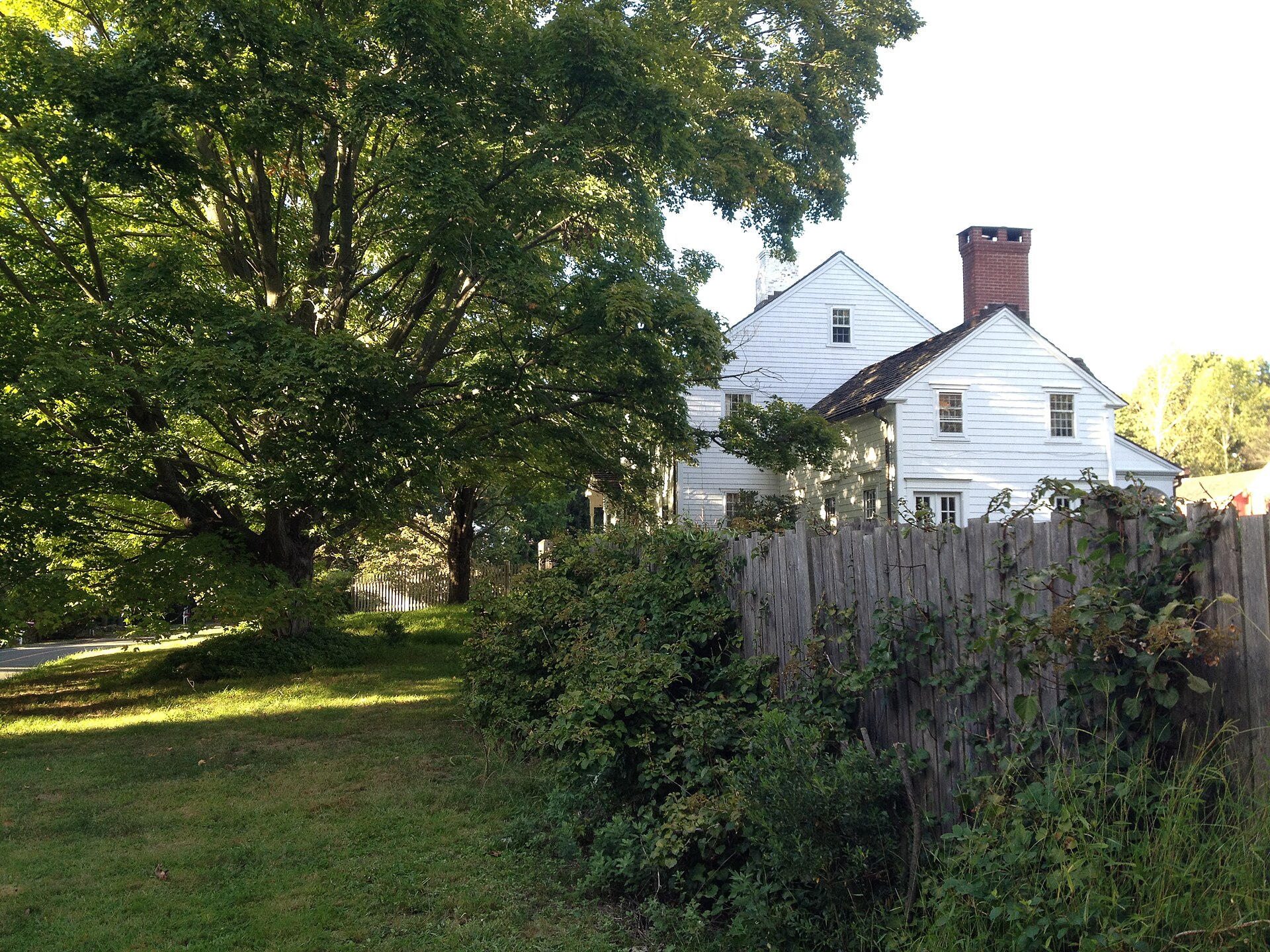 A House in Westport, CT, USA - September 2012. — Old Hill, Connecticut
