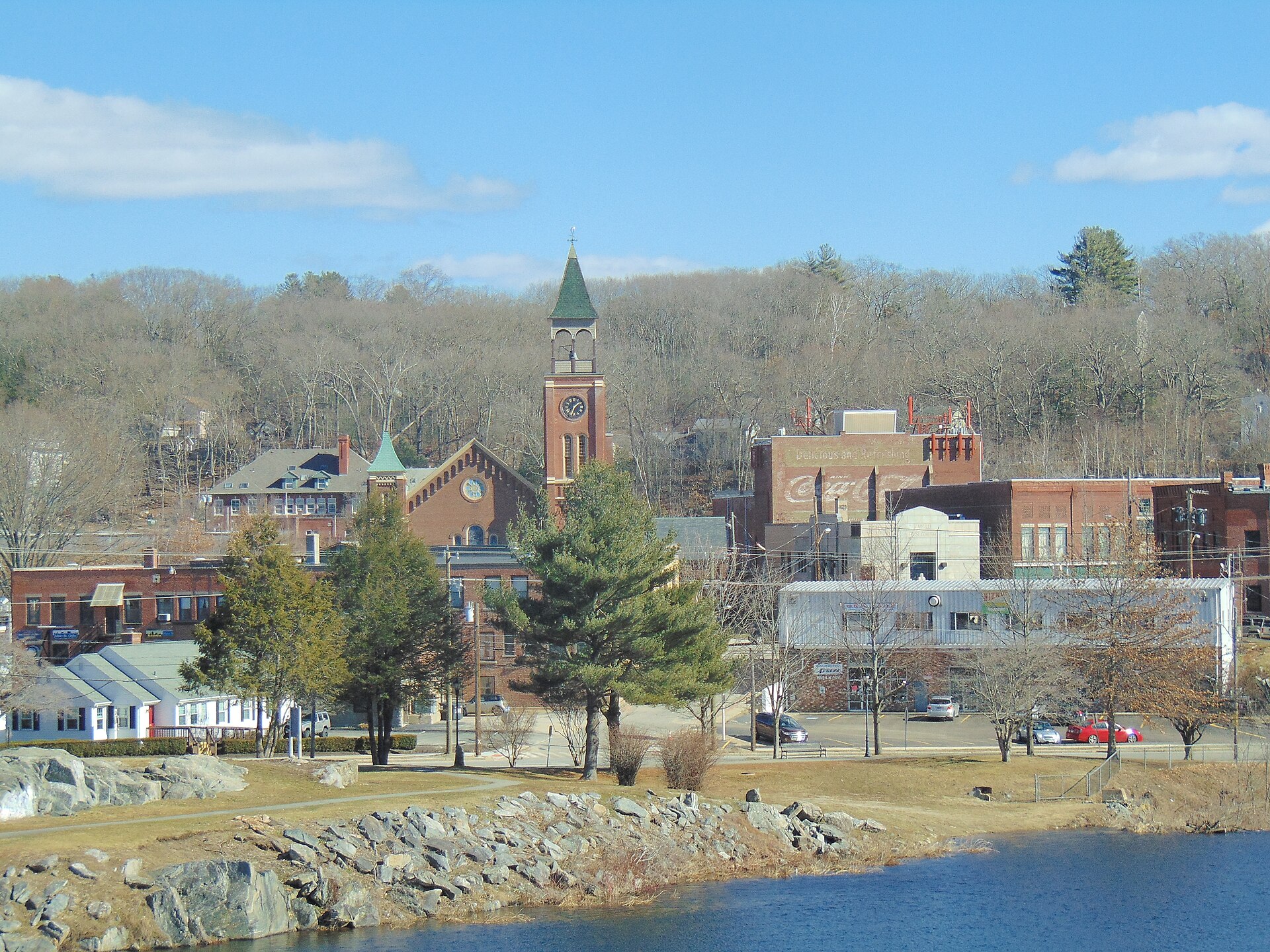 A photo of the center of Putnam in Connecticut
