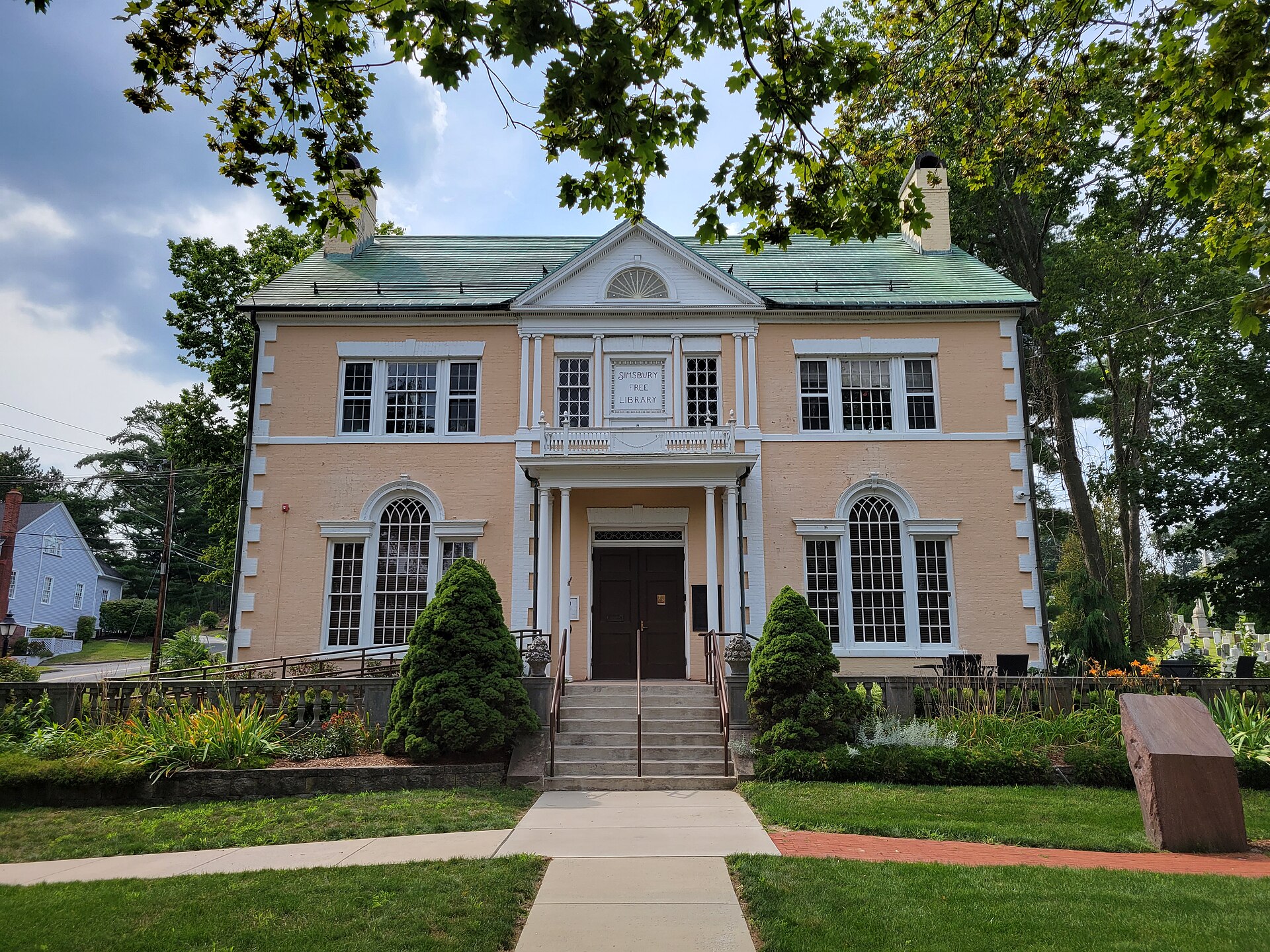 Simsbury Free Library, Simsbury Connecticut — Simsbury Center, Connecticut