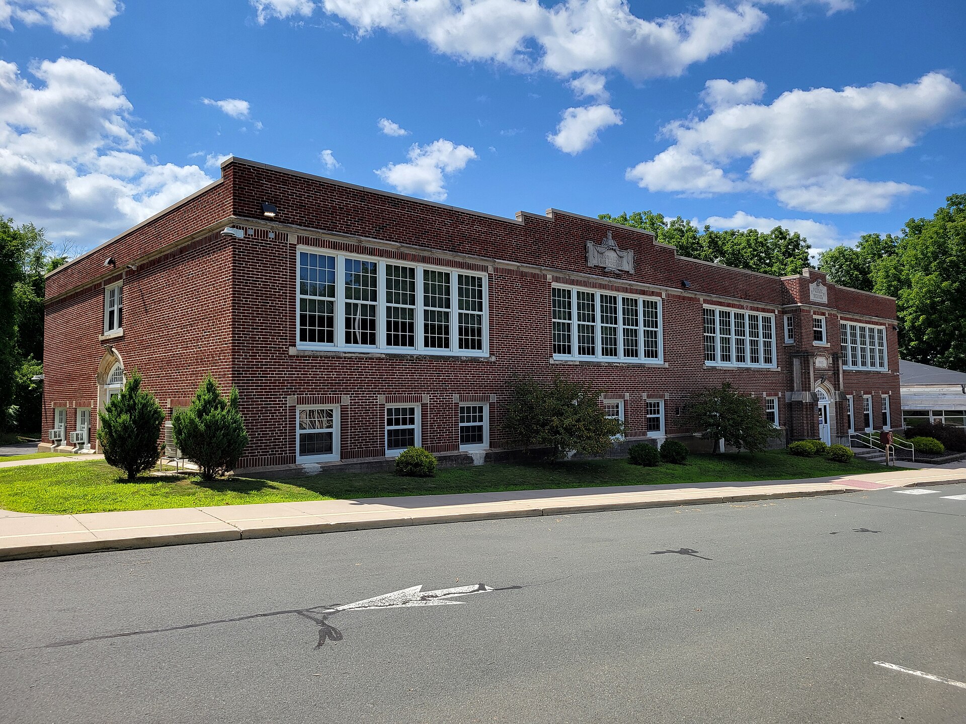 Tariffville Elementary School, Tariffville Connecticut