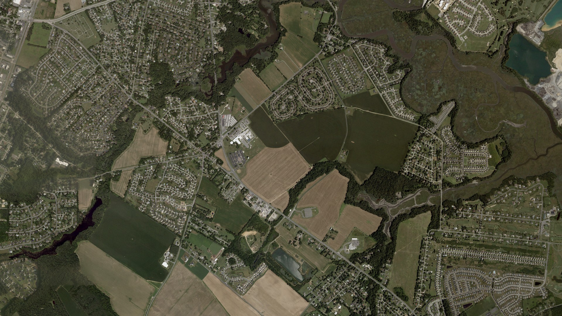 Natural-color aerial photograph of land around Rising Sun-Lebanon, Delaware
