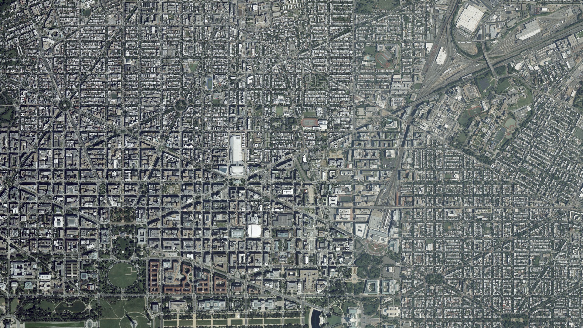 Natural-color aerial photograph of land around Washington, District of Columbia