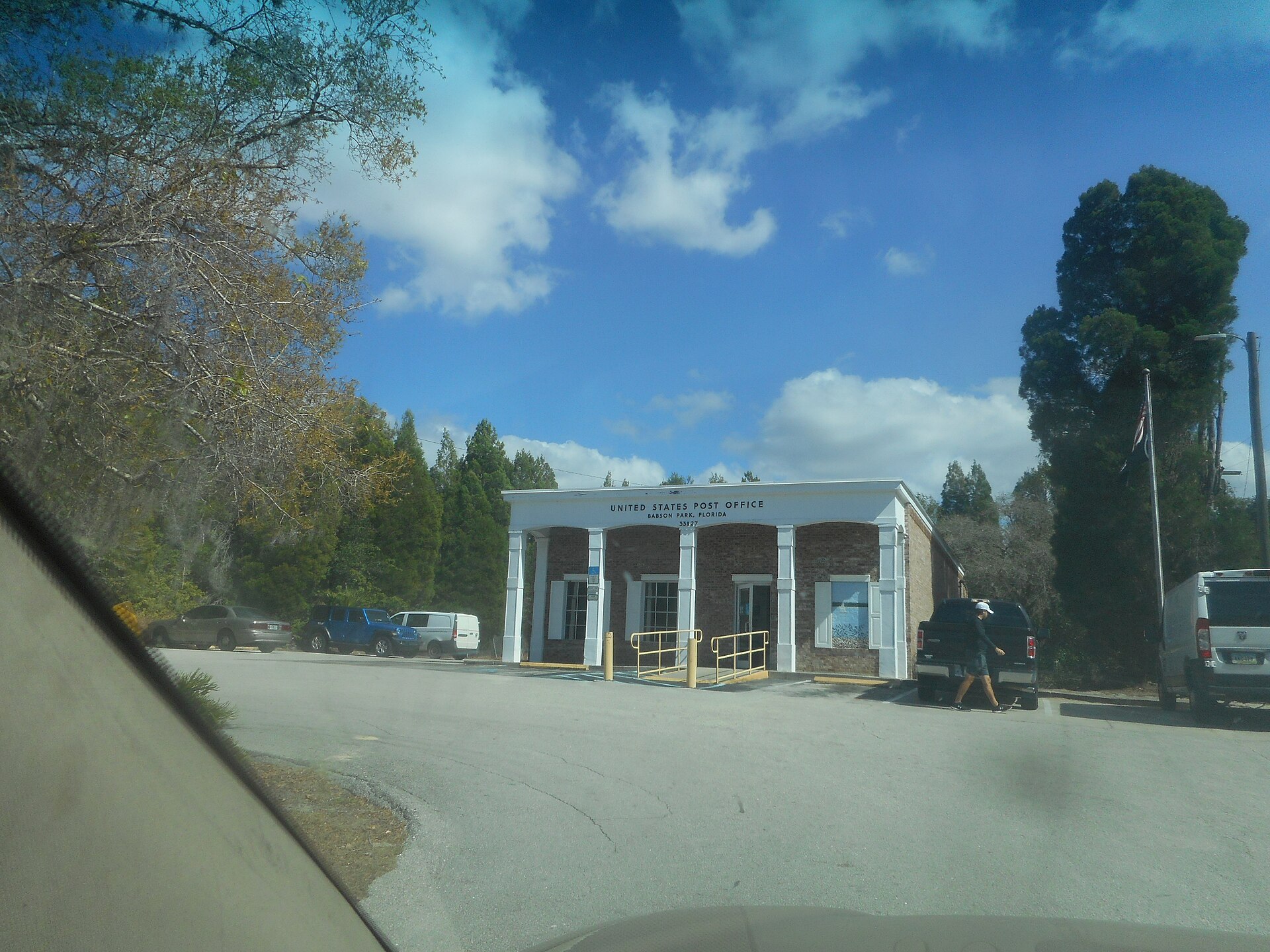 The Babson Park Post office as seen from the entrance on Florida State Road 17 in Babson Park, Florida. The ZIP code for Babson Park is 33827.