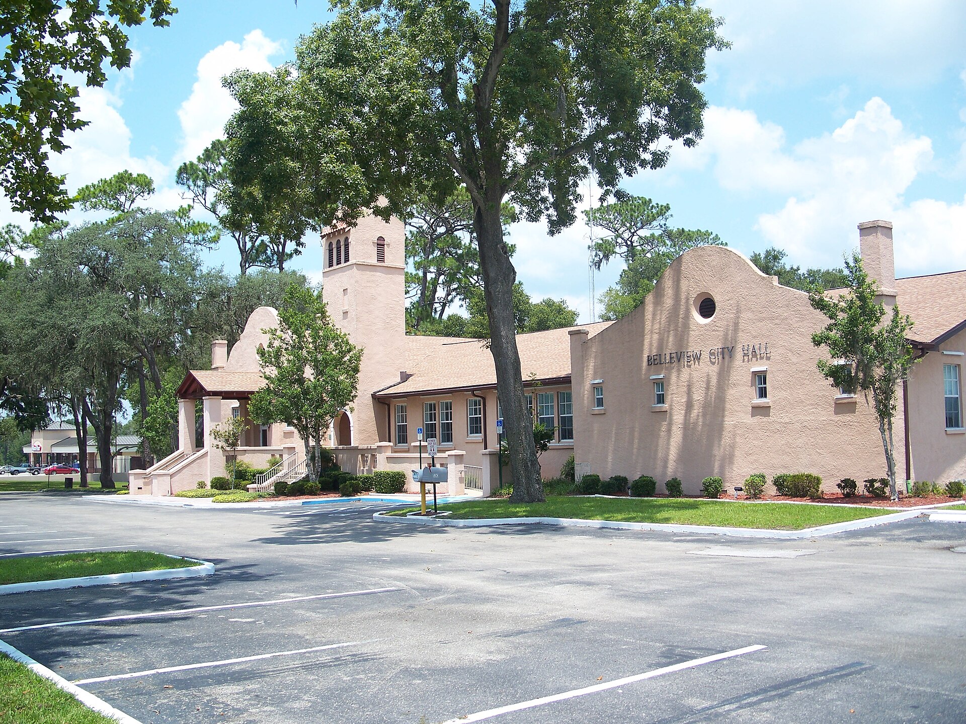 Former Belleview School (now City Hall) in Belleview, Florida