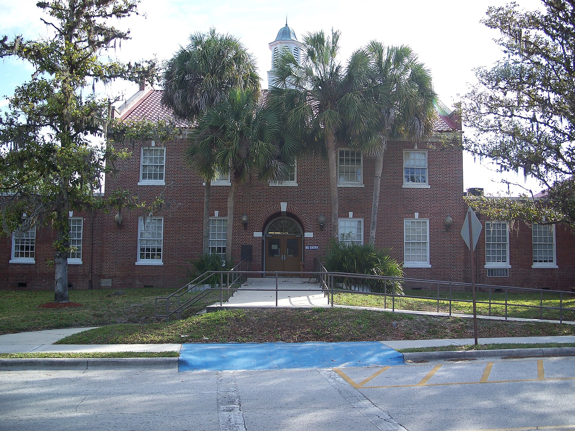 Levy County Courthouse, in Bronson, Florida.