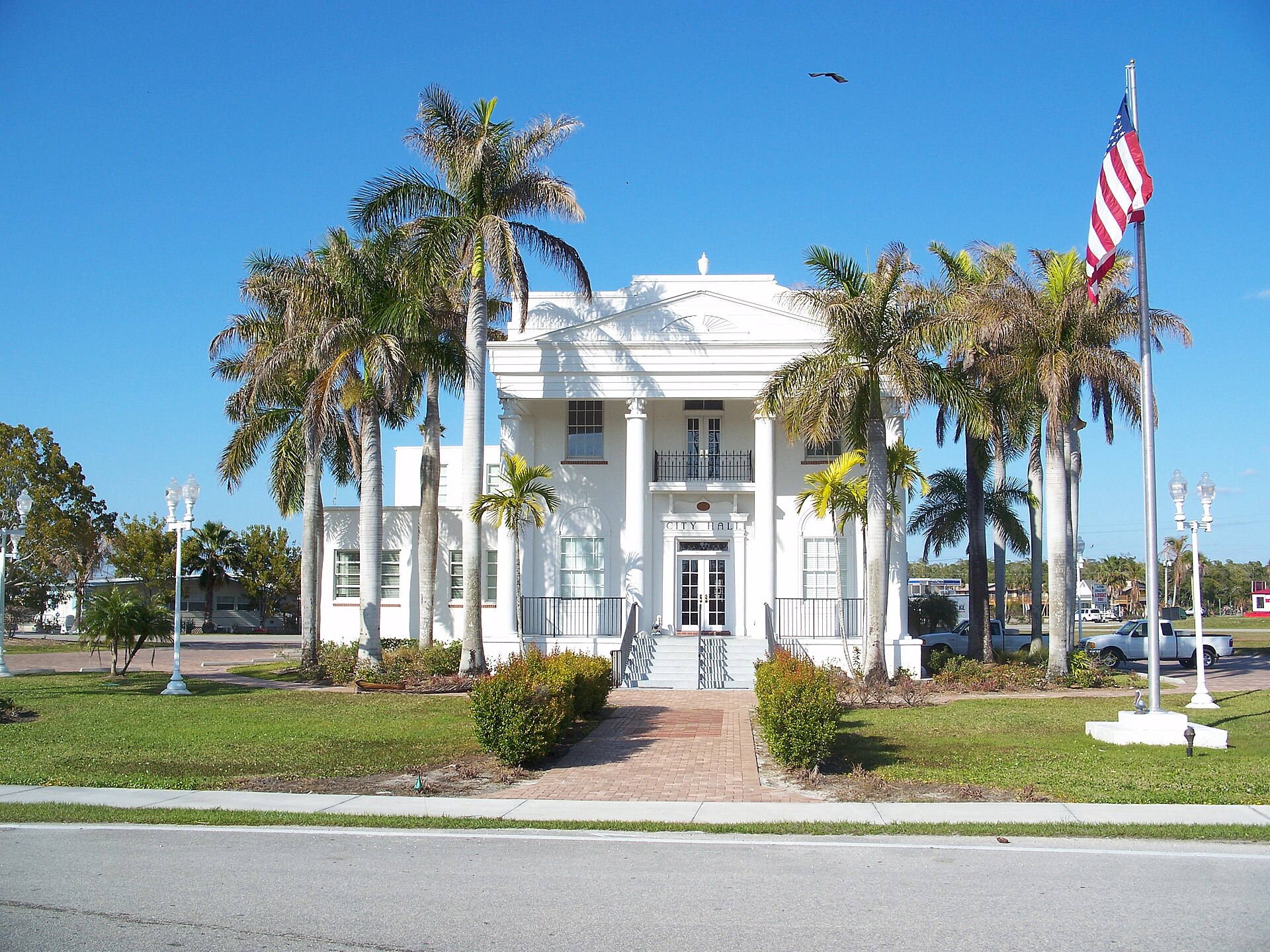 Everglades City, Florida: Former county courthouse, now city hall.