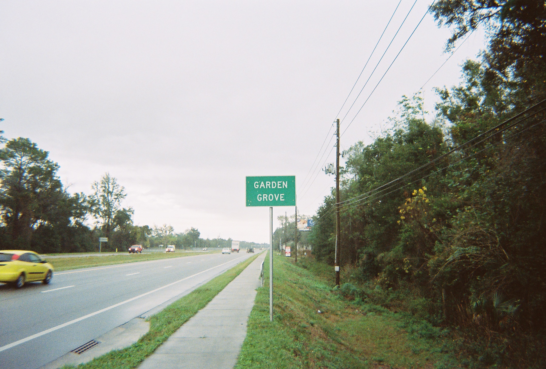 U.S. Route 41 as it enters Garden Grove, Florida from Masaryktown, Florida. I ended up blocking traffic to take this pic, but I had to take it to prove that Garden Grove exists as a town or hamlet.
