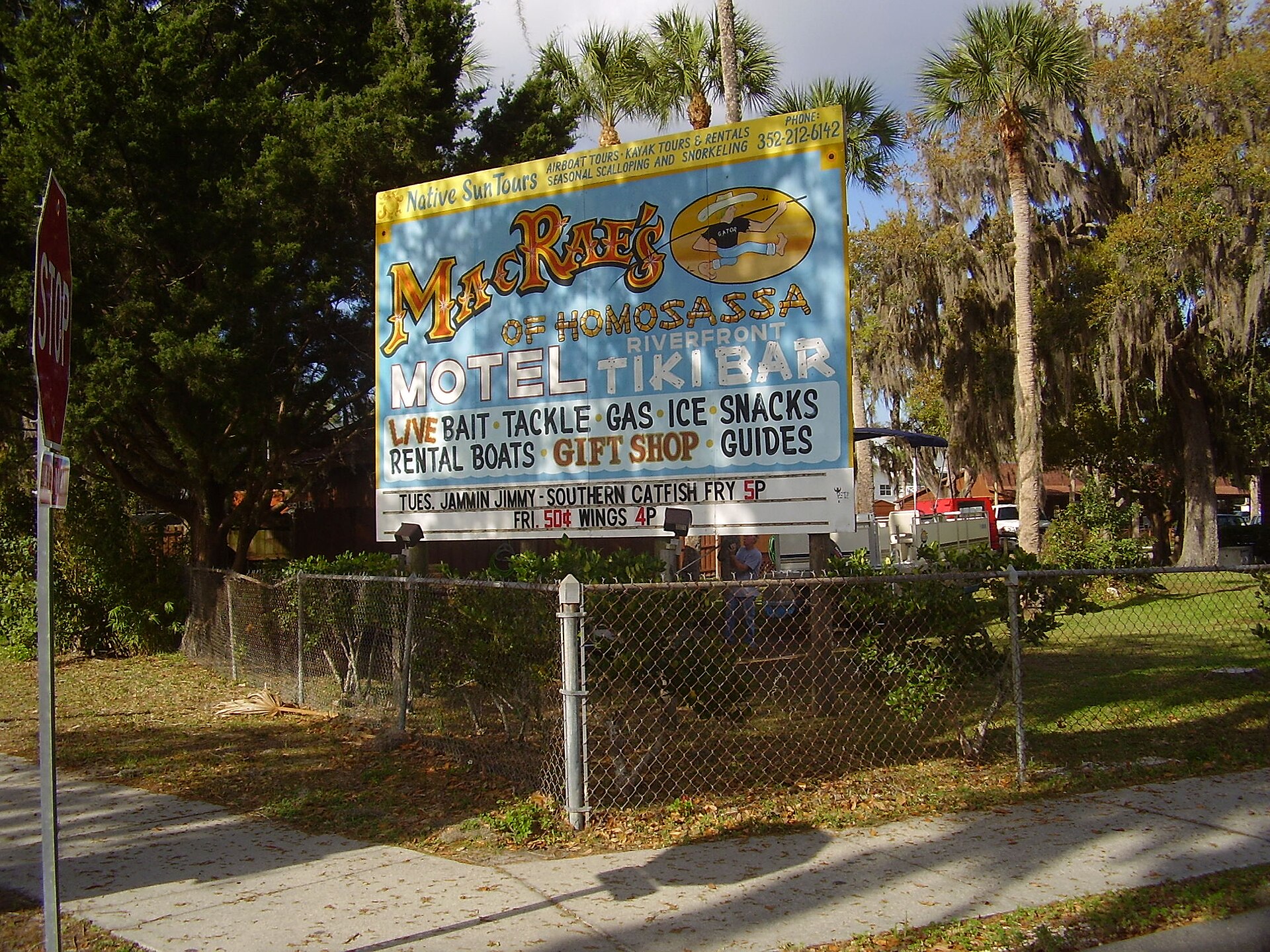 McRae's of Homosassa Hotel — Florida