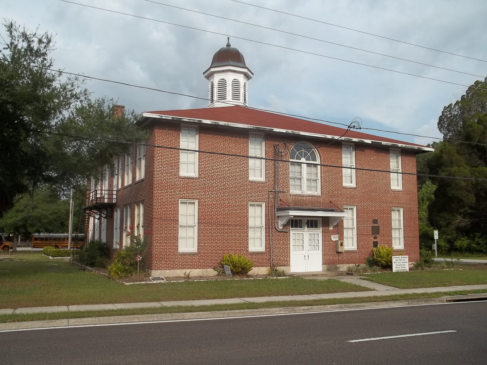 Lutz, Florida: Old Lutz Elementary School: