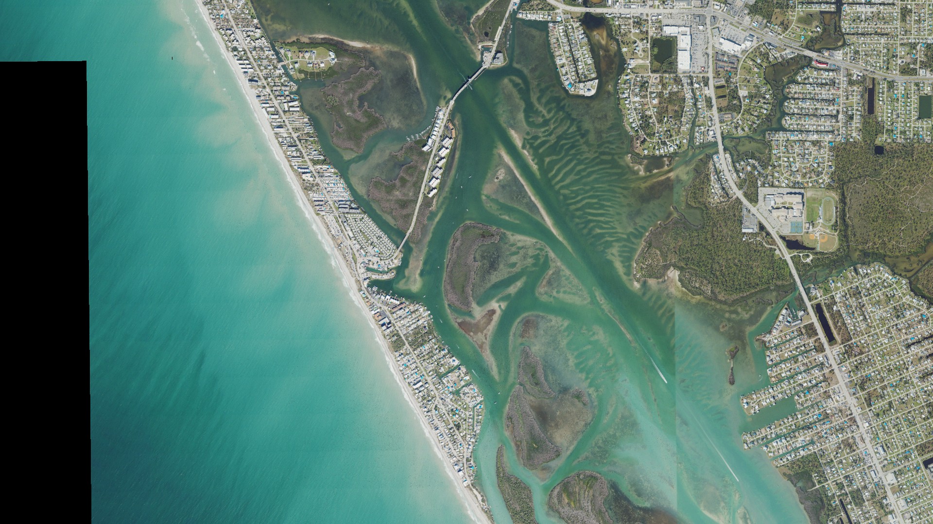Natural-color aerial photograph of land around Manasota Key, Florida