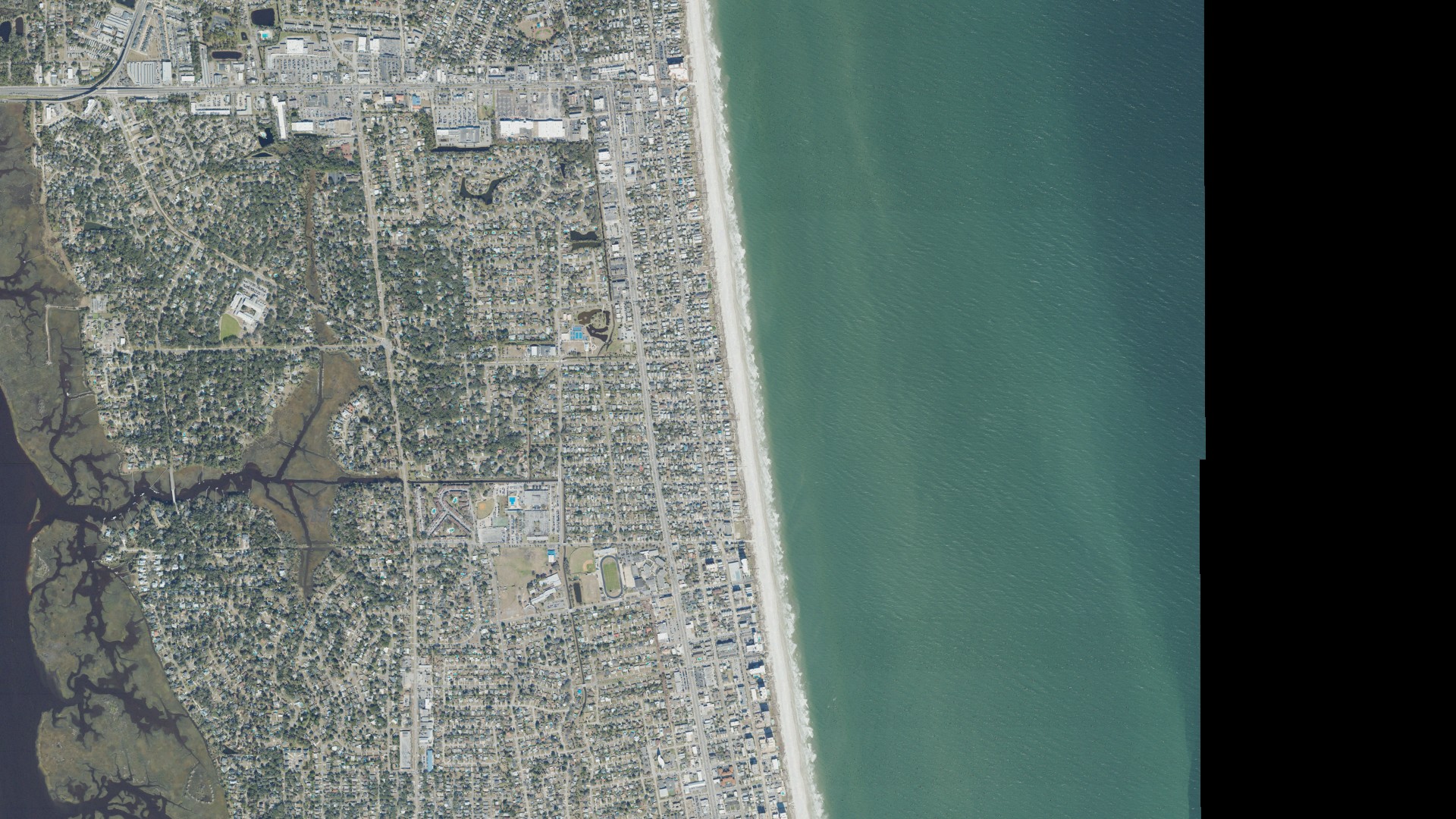 Natural-color aerial photograph of land around Neptune Beach, Florida