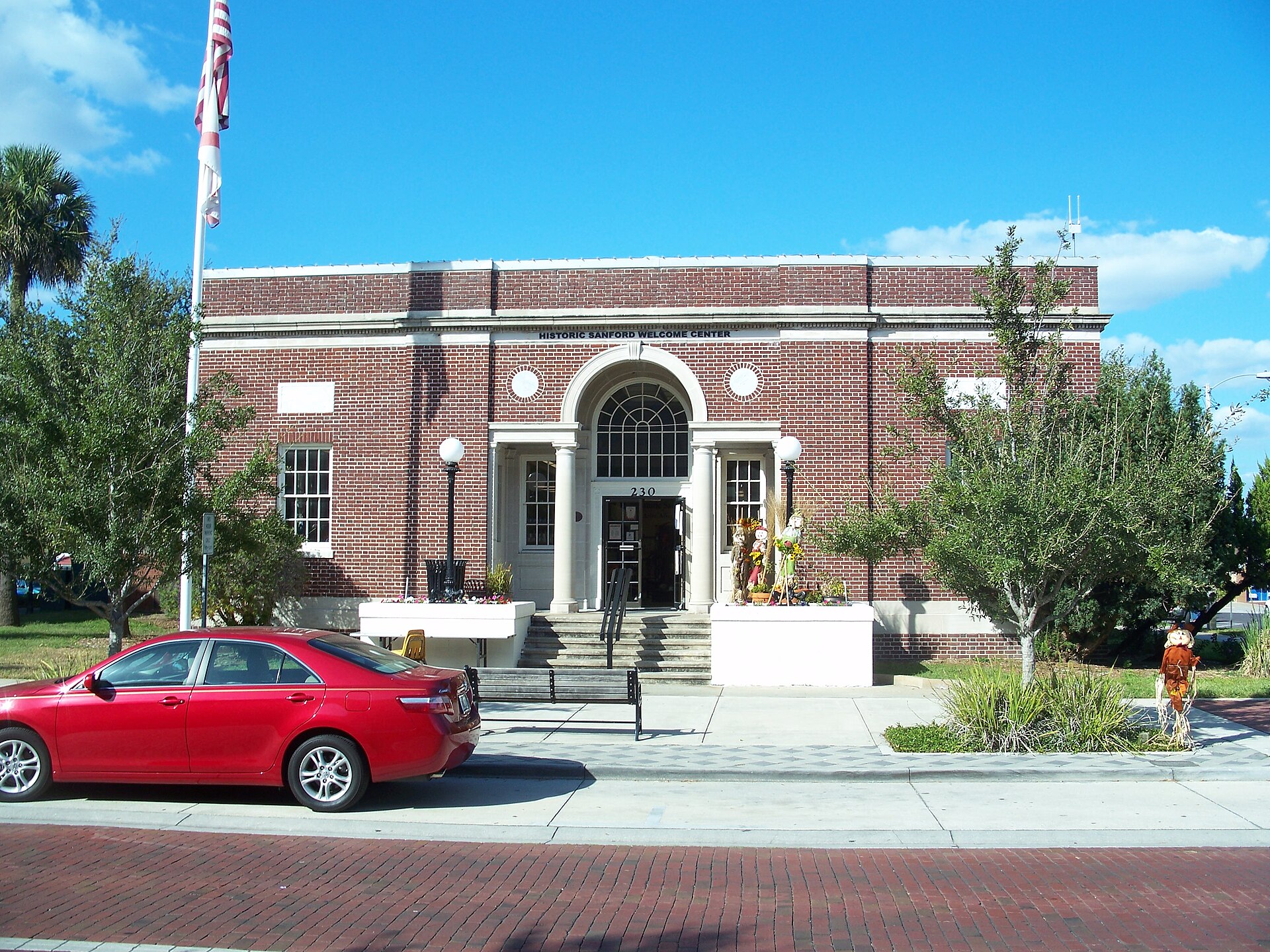Sanford, Florida: Sanford Commercial District: Welcome Center, originally a US post office, built in 1917