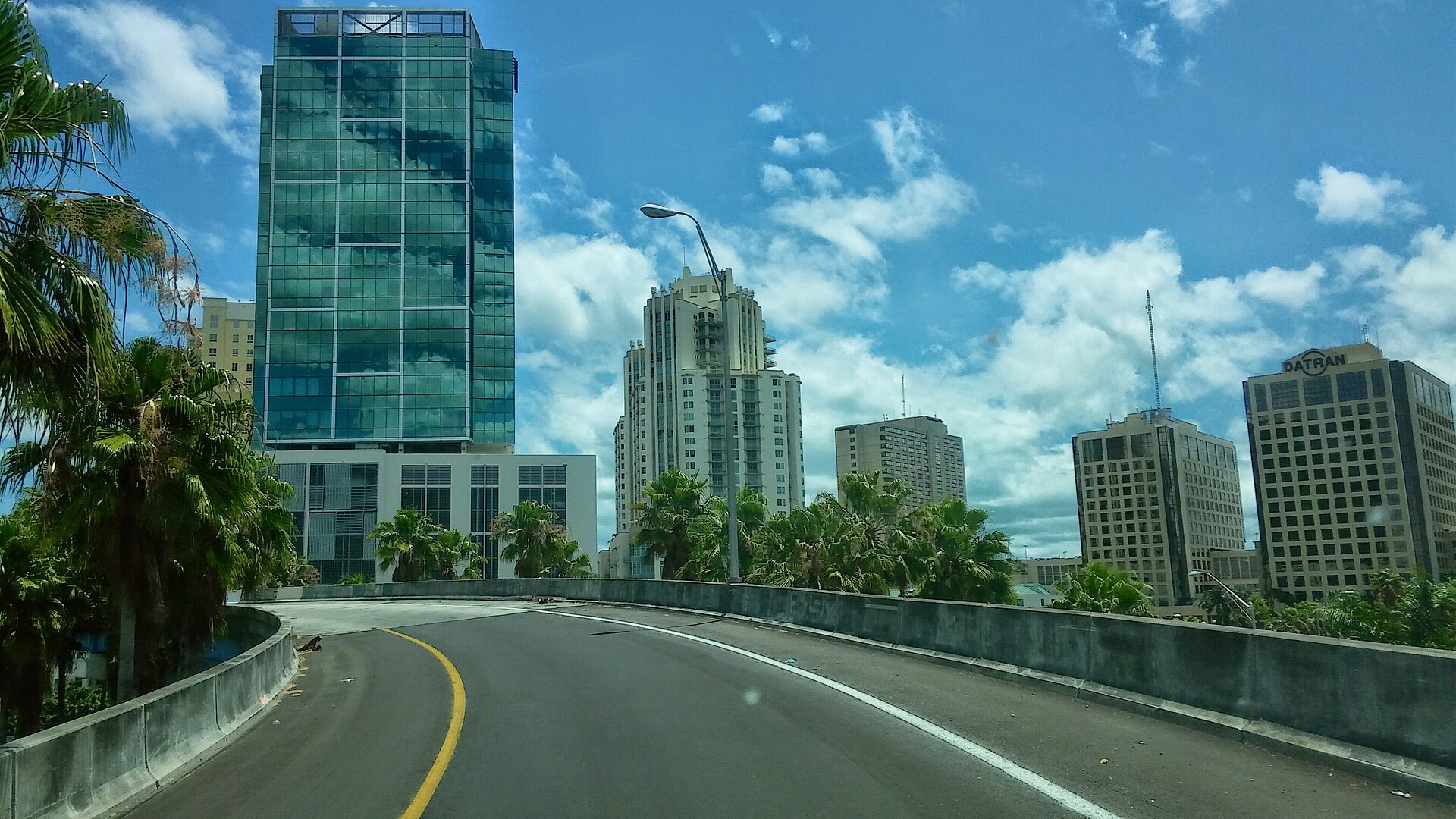 Downtown Dadeland skyline South of Miami from the 826 on ramp. — South Miami, Florida